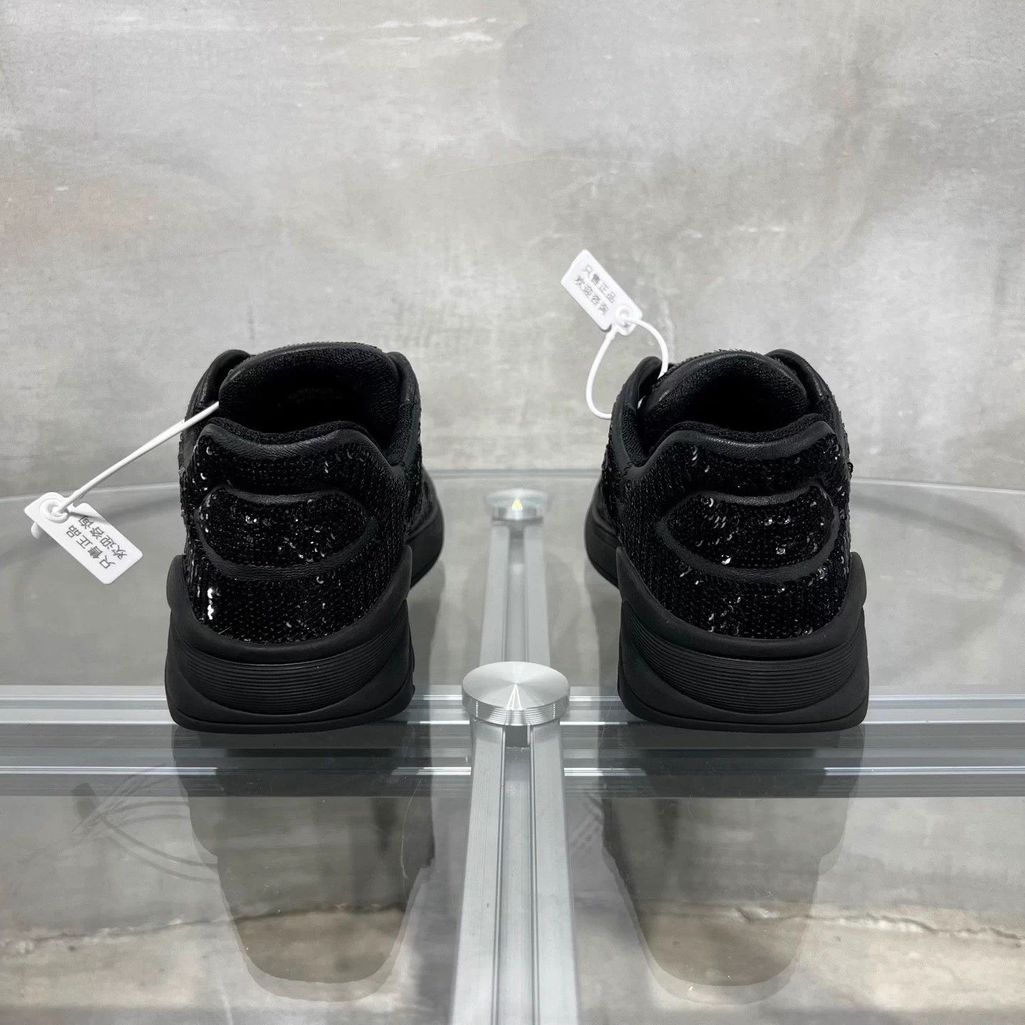 Chanel Chanel Classic Double C Sequin Black Sneakers 38.5 Size US 7.5 / IT 37.5 - 6 Thumbnail