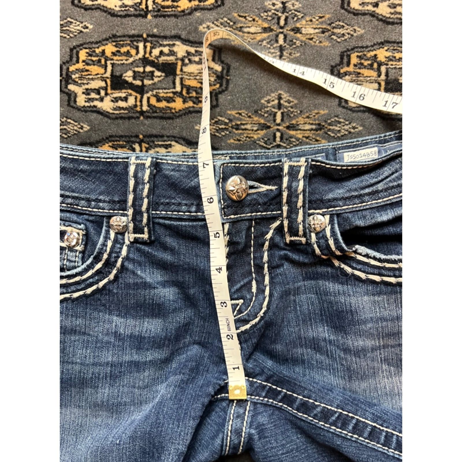 Miss Me Miss Me Cut-Off Jean Shorts Size 26 Embroidered Embellished Blue Womens Regular Cotton Blend Size 26" / US 2 / IT 38 - 5 Thumbnail