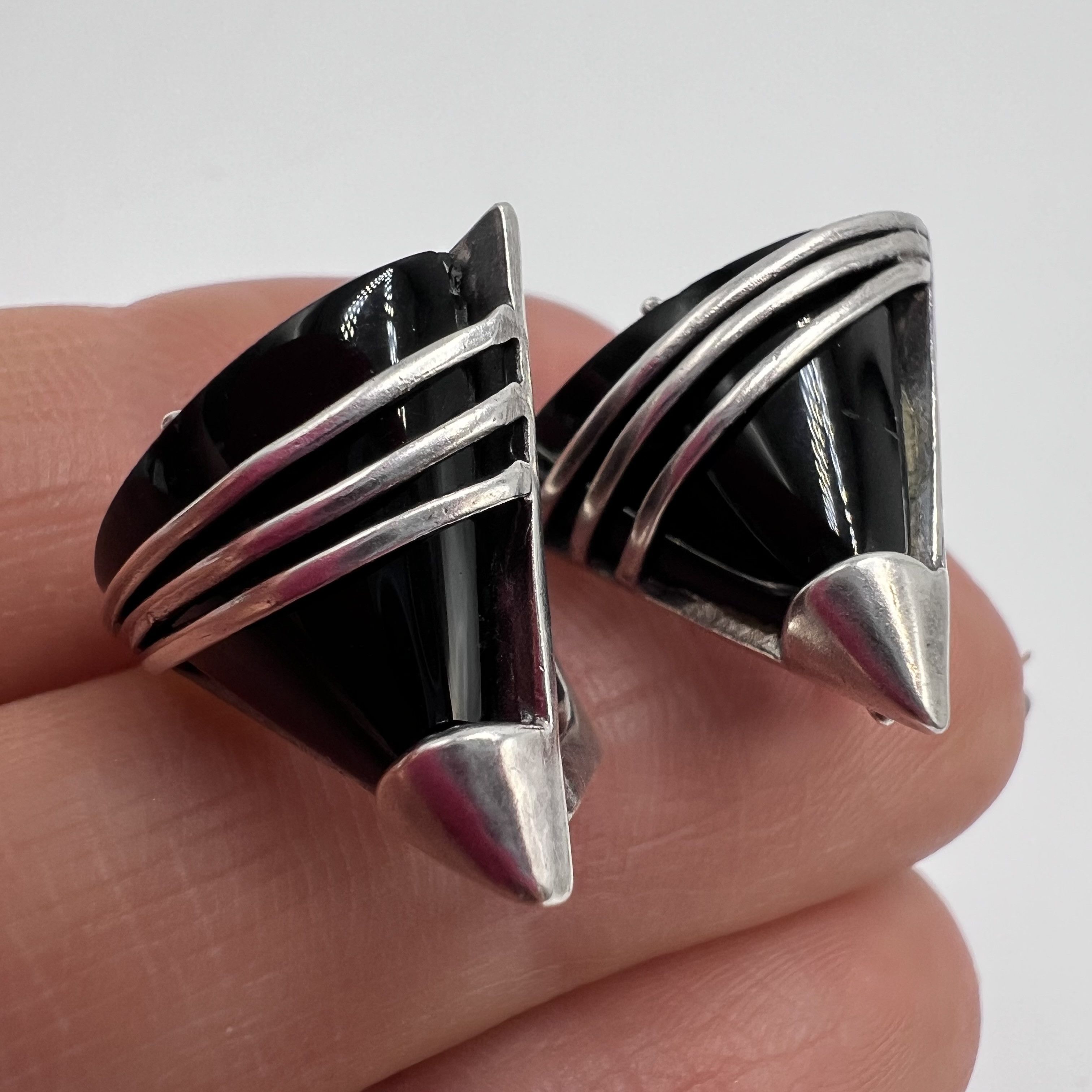 Sterling Silver Vintage Pair Of Stud Earrings Sterling Silver Size ONE SIZE - 4 Thumbnail