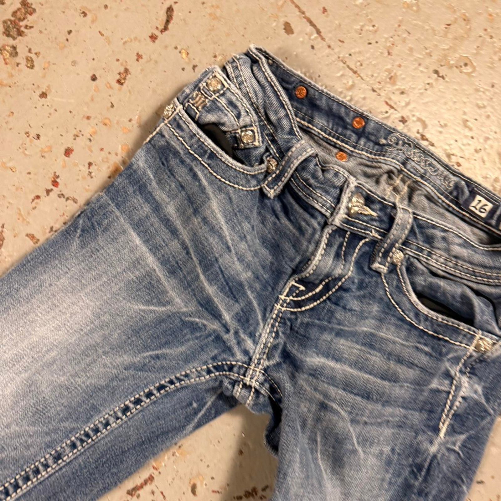 Miss Me Miss me blue low rise jeans Size 28" / US 6 / IT 42 - 7 Thumbnail