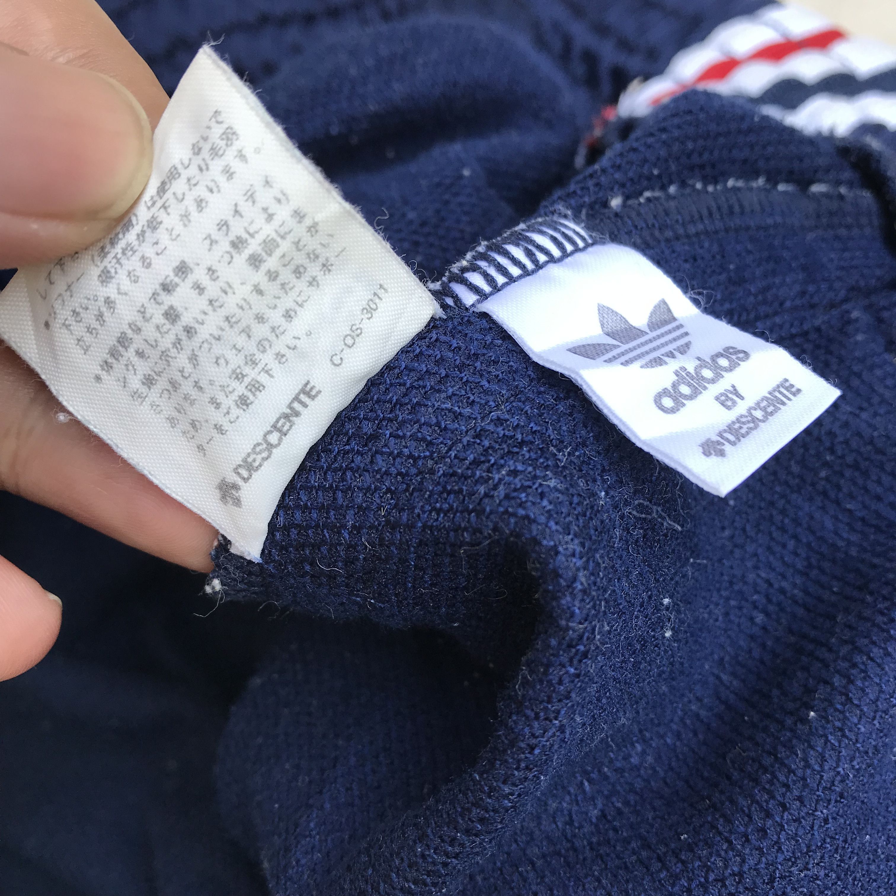 Adidas Adidas Originals Short pants Trainner Trackpants shorts navy Size US 34 / EU 50 - 13 Thumbnail