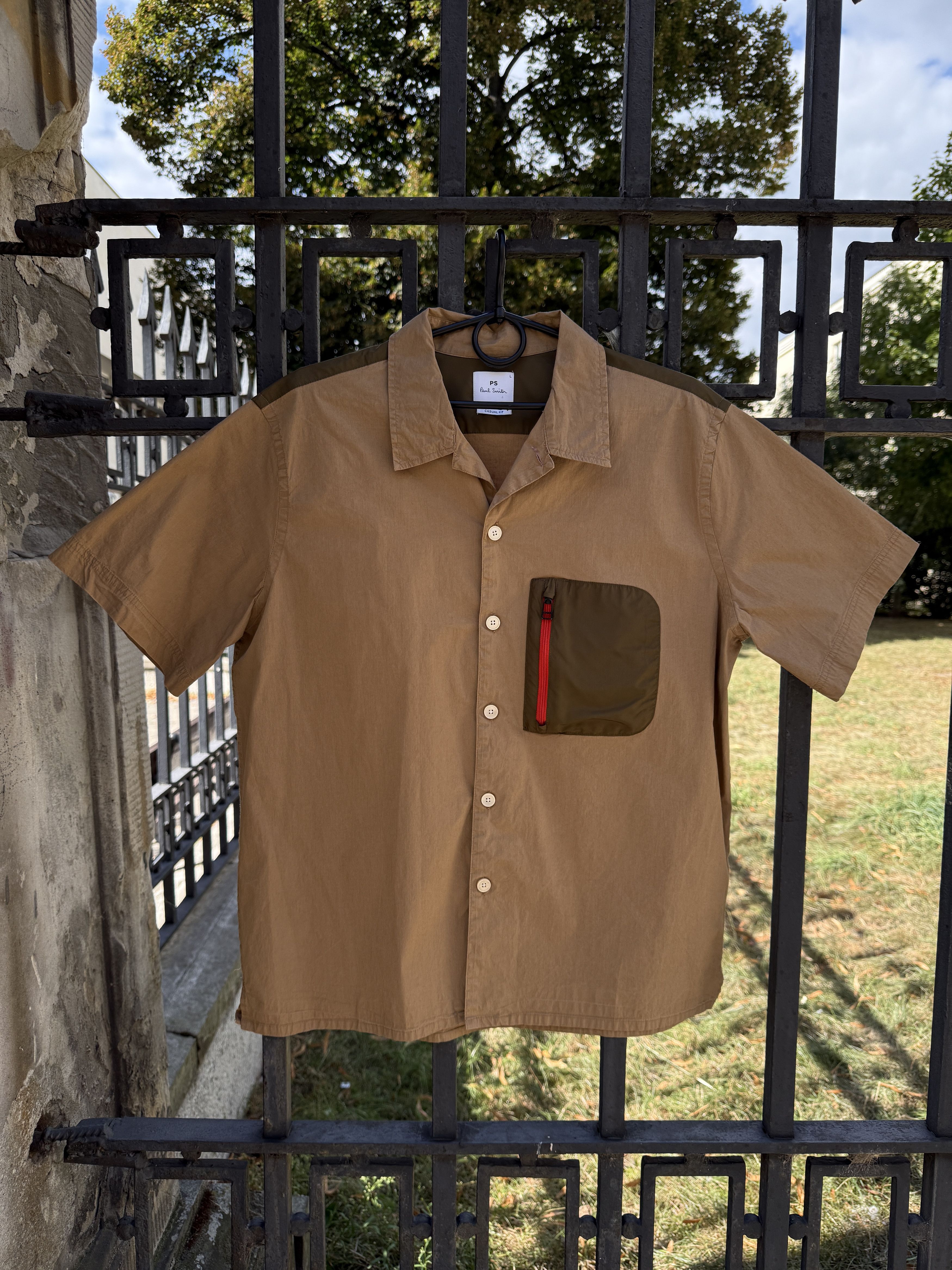 Paul Smith Paul Smith sand shirt - L Size US L / EU 52-54 / 3 - 1 Thumbnail