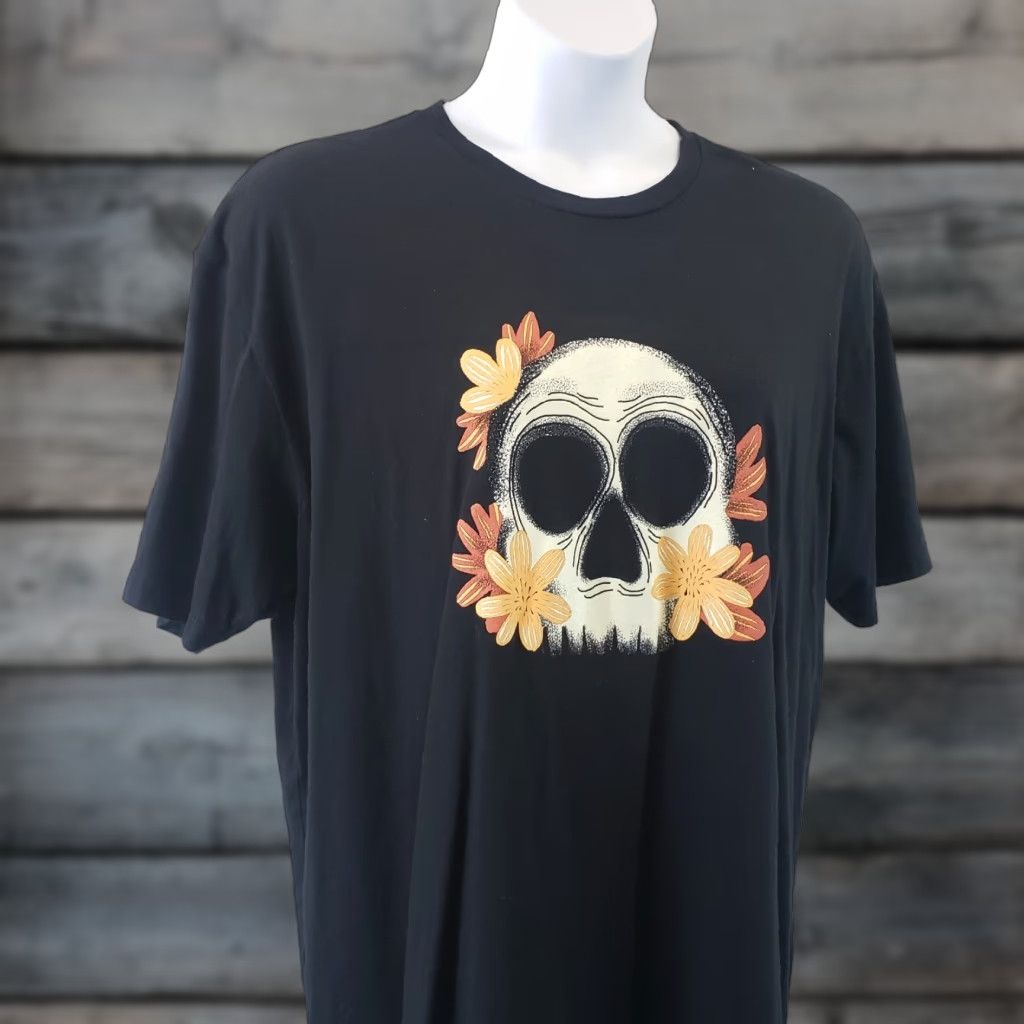 Vintage VINTAGE LuLaRoe T-Shirt Black Skull Short Sleeve Cotton Blend 3X Womens Shirt Mens? Size XXL / US 16-18 / IT 52-54 - 1 Thumbnail