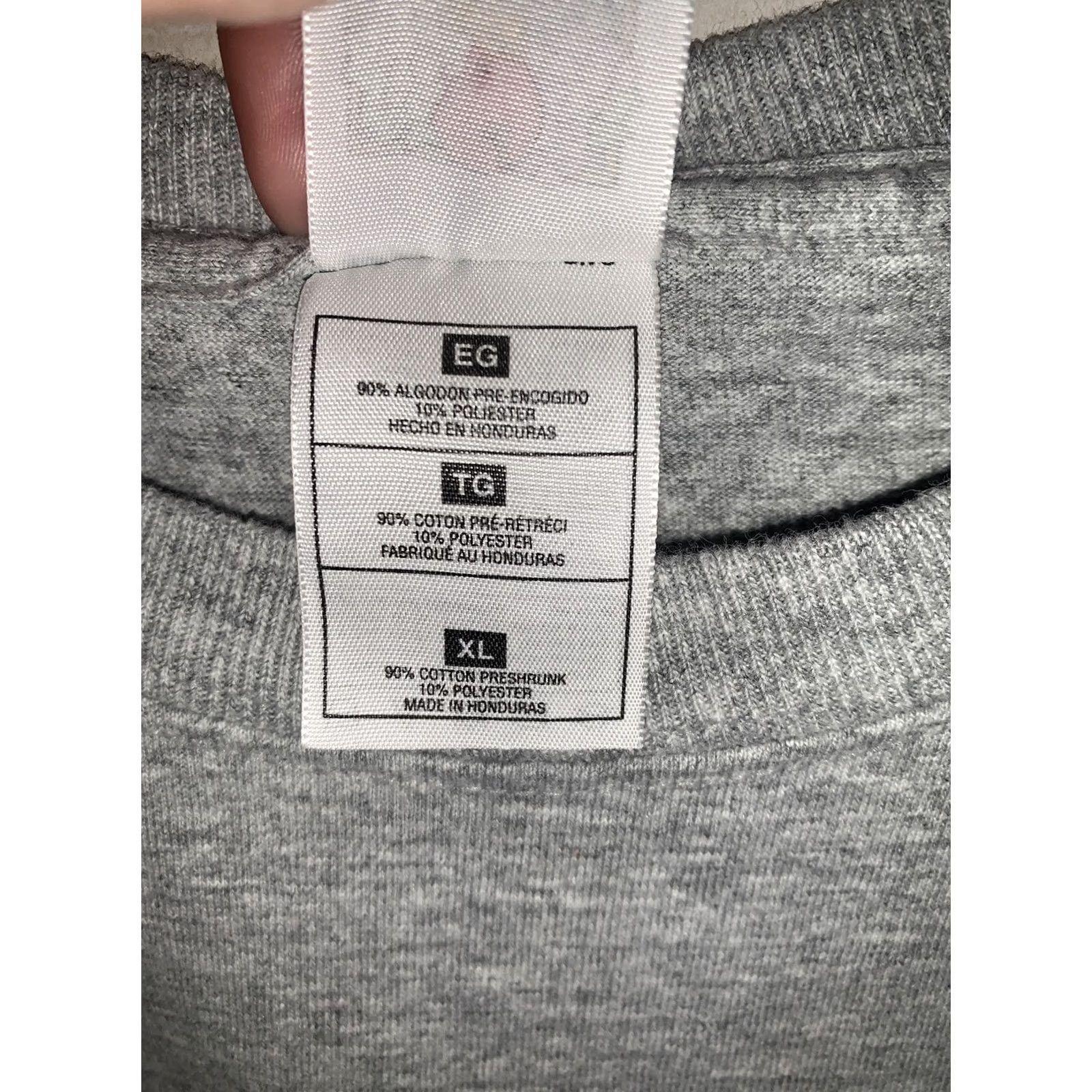 Fruit Of The Loom VINTAGE Y2K 2004 33rd Annual Fiesta Bowl Ohio State VS Kansas State Gray Graphic T Shirt XL Mens Kansas State Ohio State Football Shirt Size US XL / EU 56 / 4 - 4 Thumbnail