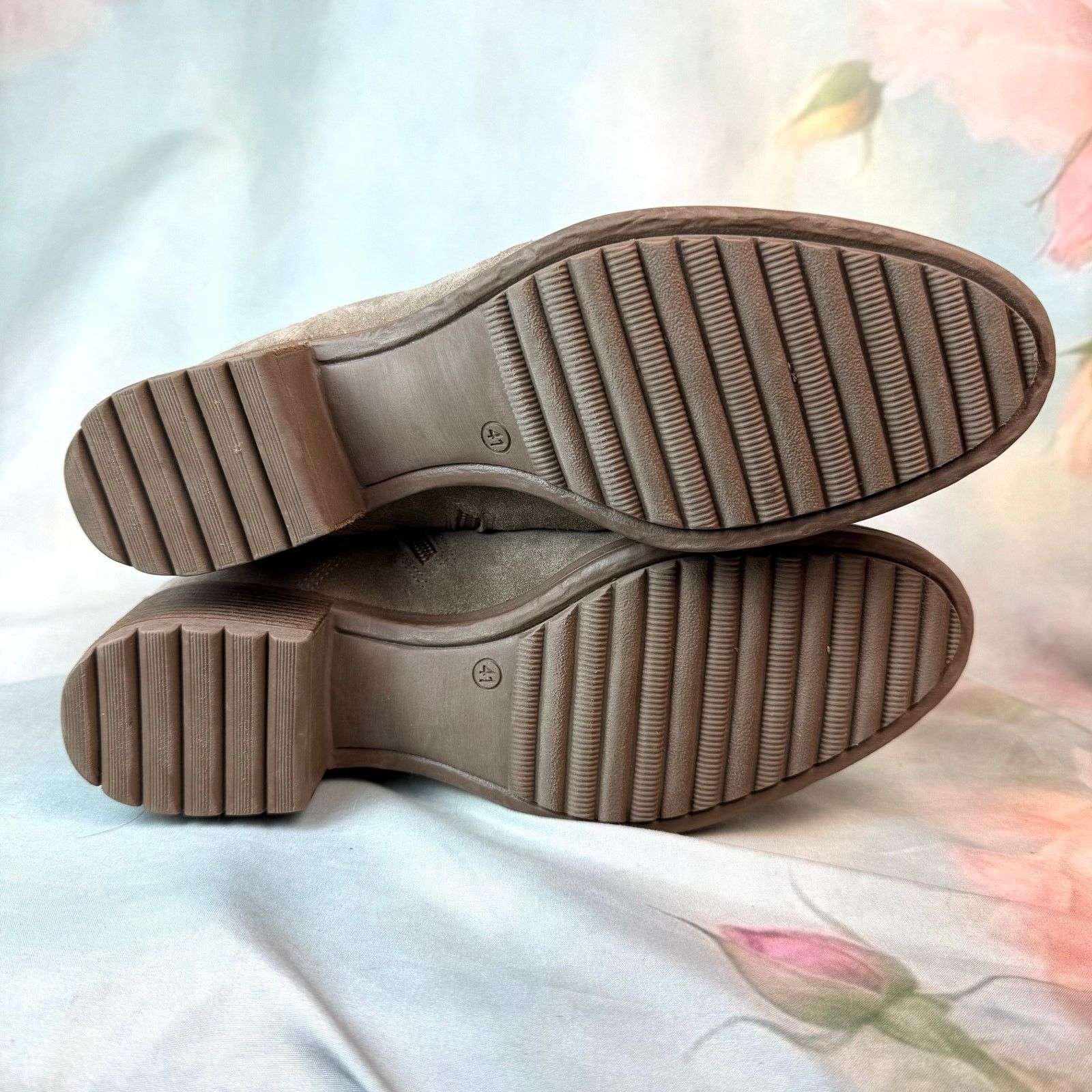 Other Celtic & Co Block Heel Sand Derby Suede Leather Boots Size US 10 / IT 40 - 6 Thumbnail