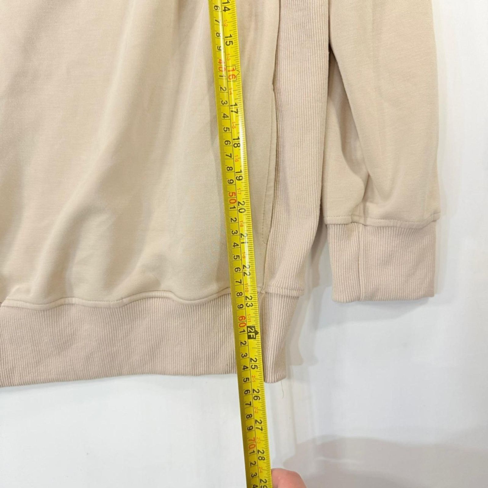 & Other Stories NWT All in Motion Women's Cream Pullover Sweatshirt Sz M Size M / US 6-8 / IT 42-44 - 3 Thumbnail
