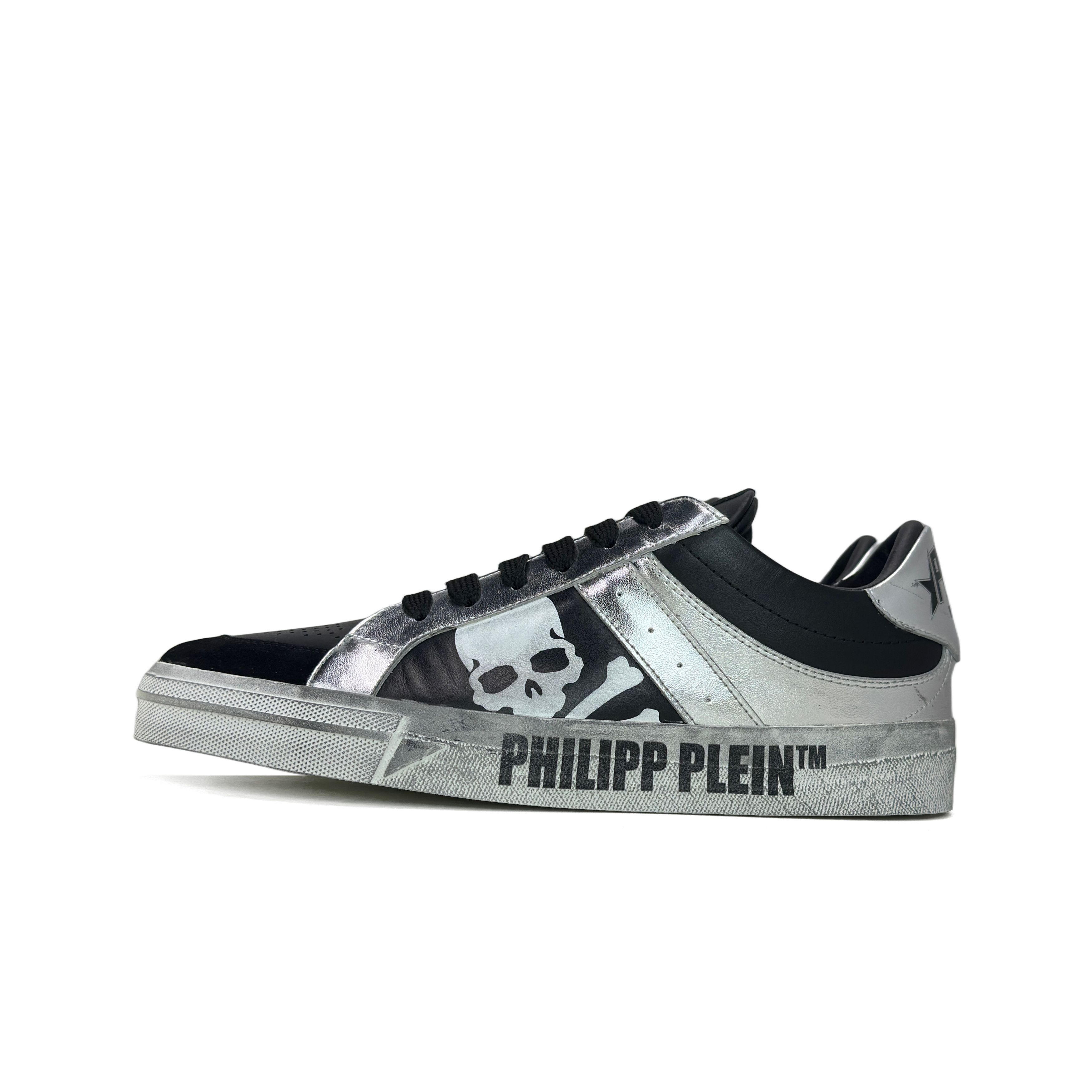 Philipp Plein Philipp Plein Skull Graphic Low-Top Sneakers Size 8 Size US 8 / EU 41 - 1 Thumbnail