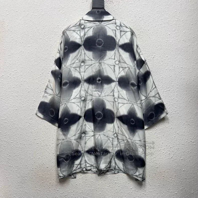 Louis Vuitton Louis Vuitton Three-flower tie-dyed silk short-sleeve shir Size US XL / EU 56 / 4 - 2 Thumbnail