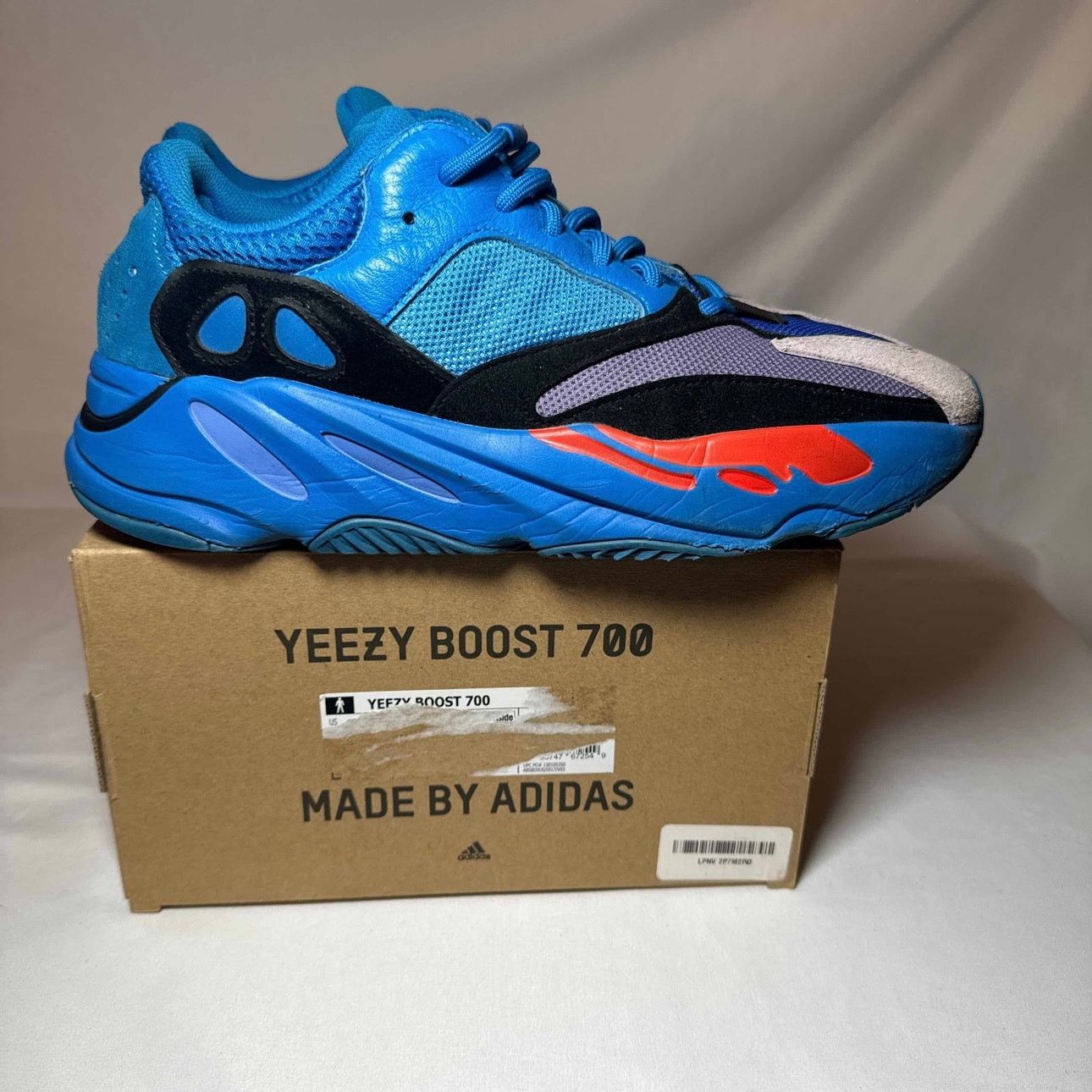 Jordan Brand × Nike Size 11.5 Adidas Yeezy Boost 700 Hi-Res Blue Men's Shoes Size US 11.5 / EU 44-45 - 1 Thumbnail