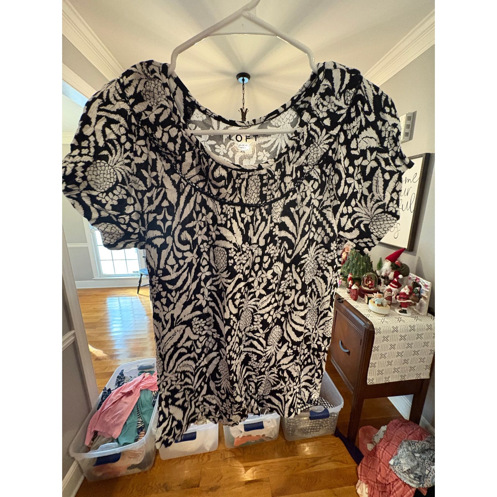 Loft LOFT XS Black White Floral Pineapple Print Blouse Size XS / US 0-2 / IT 36-38 - 2 Thumbnail