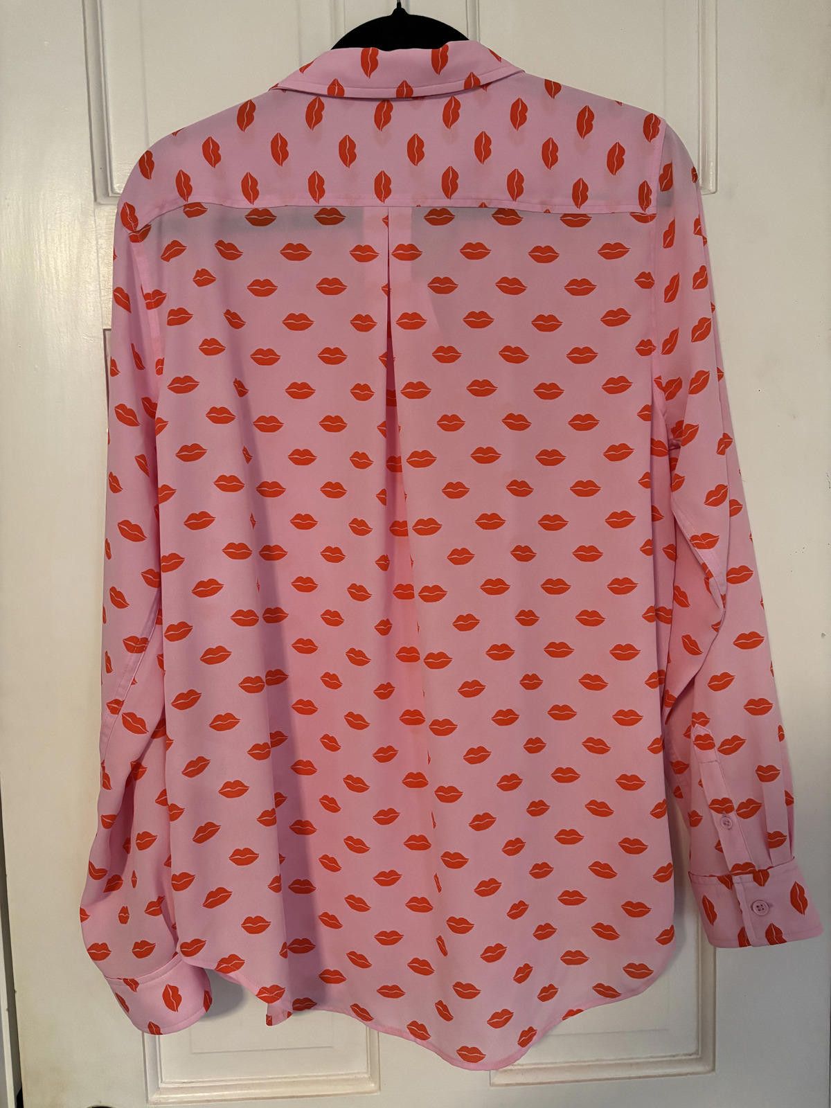 Other NWT Pink Long Sleeve Button-Up Blouse with Red Lips Print Size M / US 6-8 / IT 42-44 - 6 Thumbnail