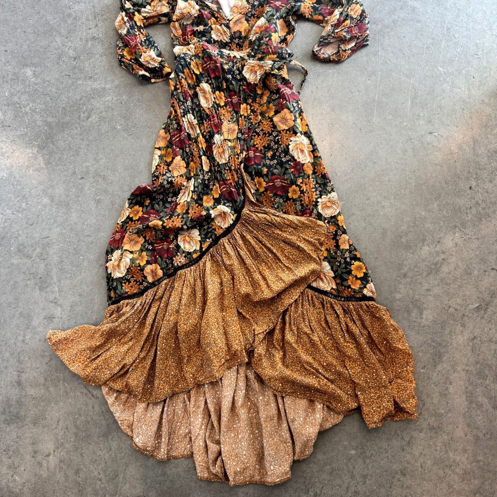 Farm Rio VINTAGE Farm Rio Madrid Floral Brown Wrap Maxi Dress Women's Petite Size S Size S / US 4 / IT 40 - 4 Thumbnail