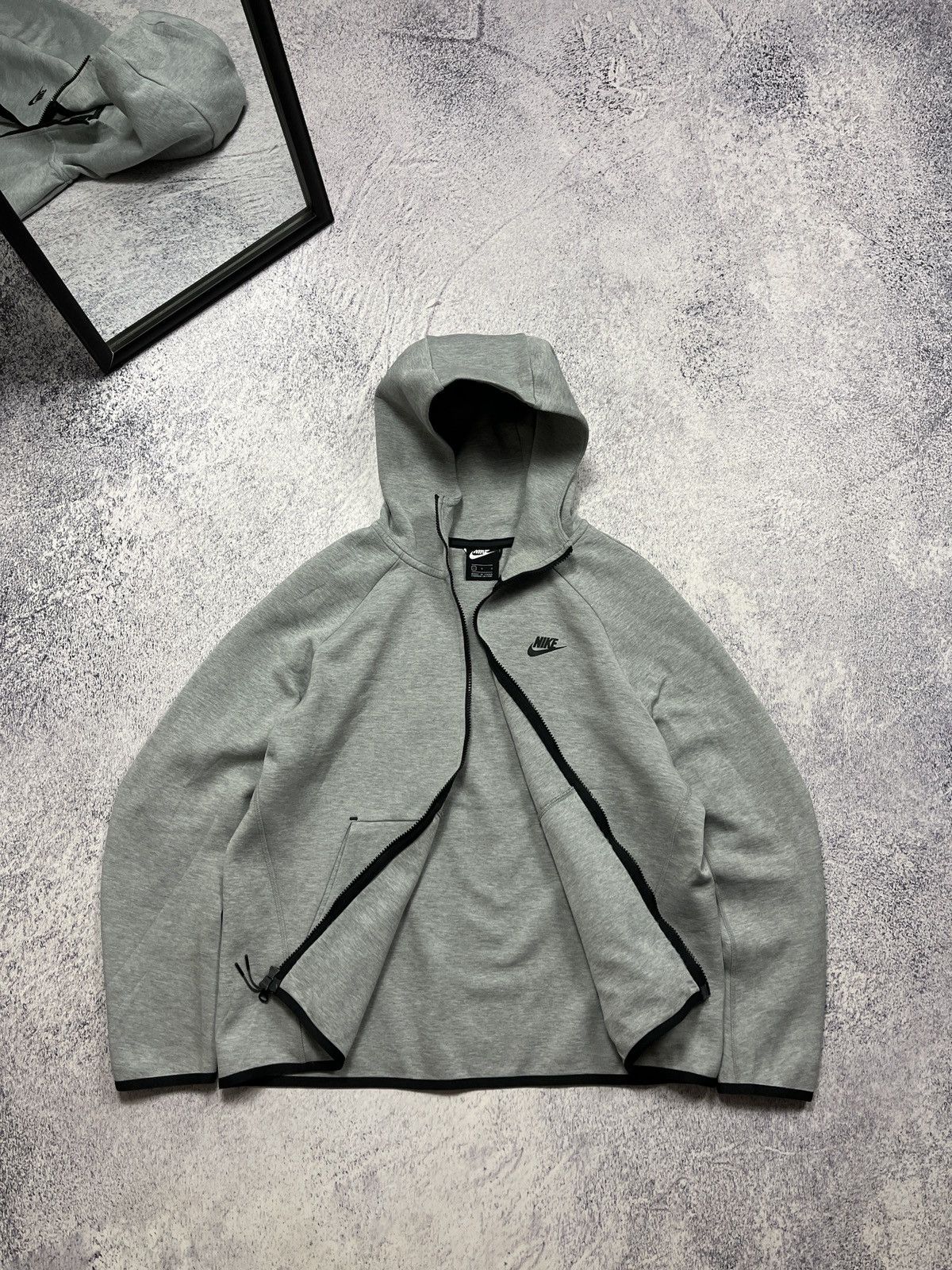 Japanese Brand Nike NSW Tech Fleece Zip Hoodie Drill Jacket Grey Size L Size US L / EU 52-54 / 3 - 10 Thumbnail