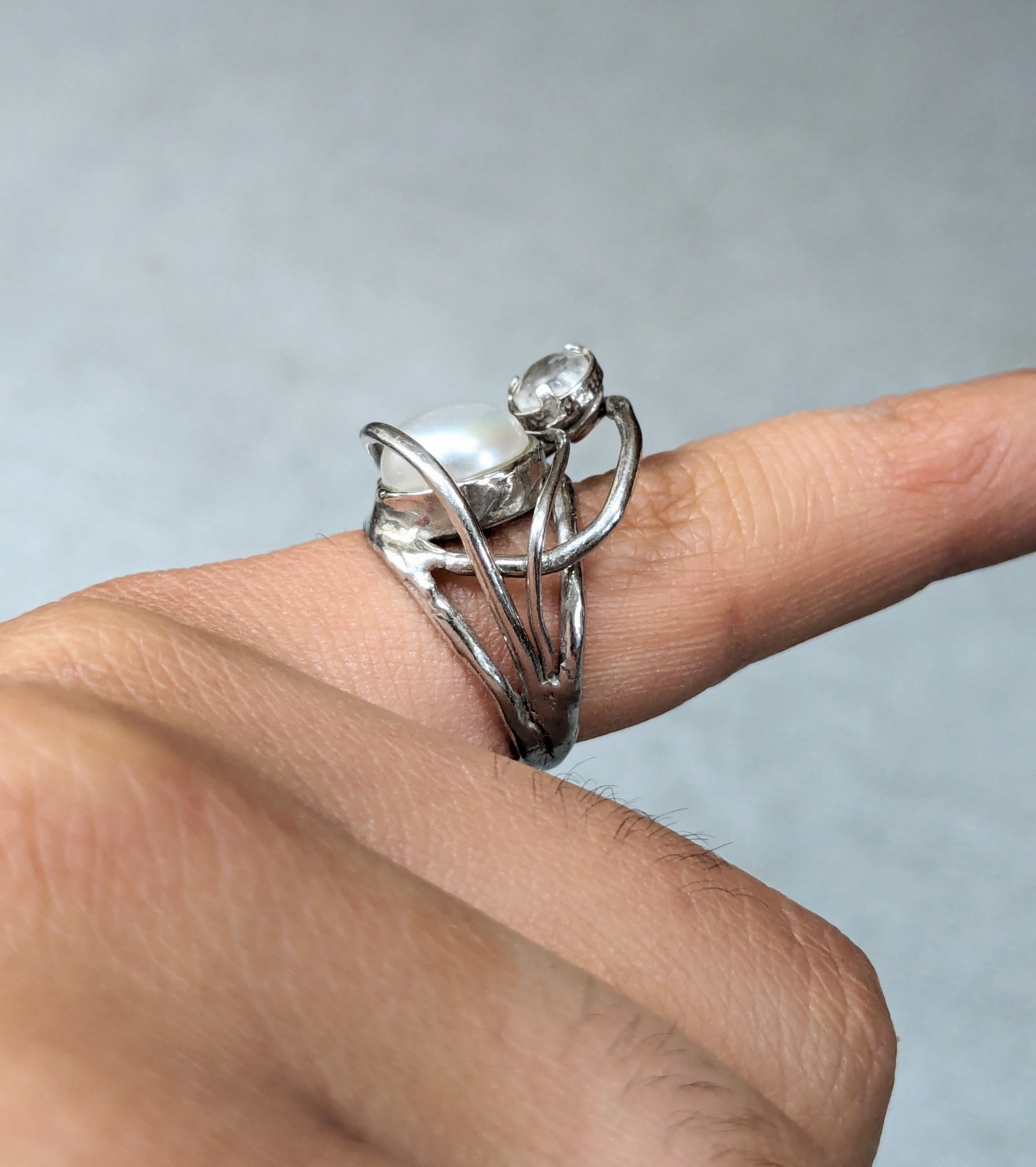 Jewelry Lirm Sterling Silver Ring Pearl Modern Avant Garde 7 Israel Size ONE SIZE - 12 Thumbnail