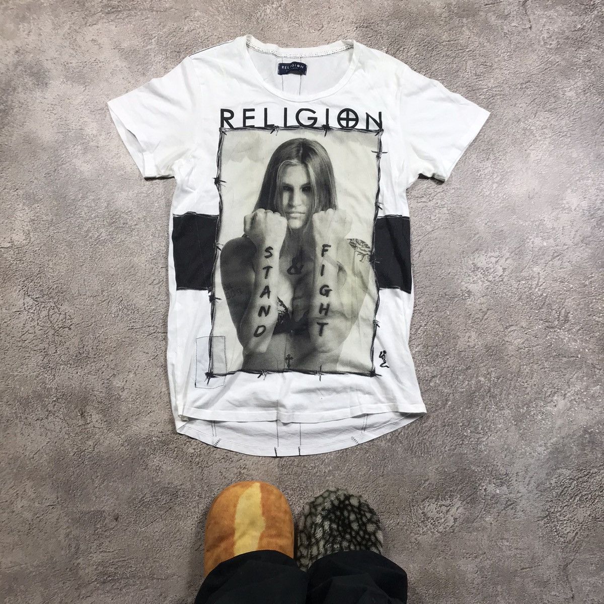 Vintage Vintage 90s Religion Graphic Tee Y2K Grunge Abstract Art S Size US S / EU 44-46 / 1 - 1 Thumbnail