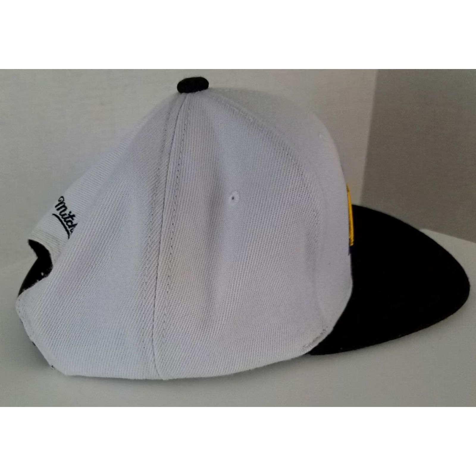 Reebok VINTAGE Mitchell&Ness LA Lakers Basketball Adjustable Hat Size ONE SIZE - 4 Thumbnail