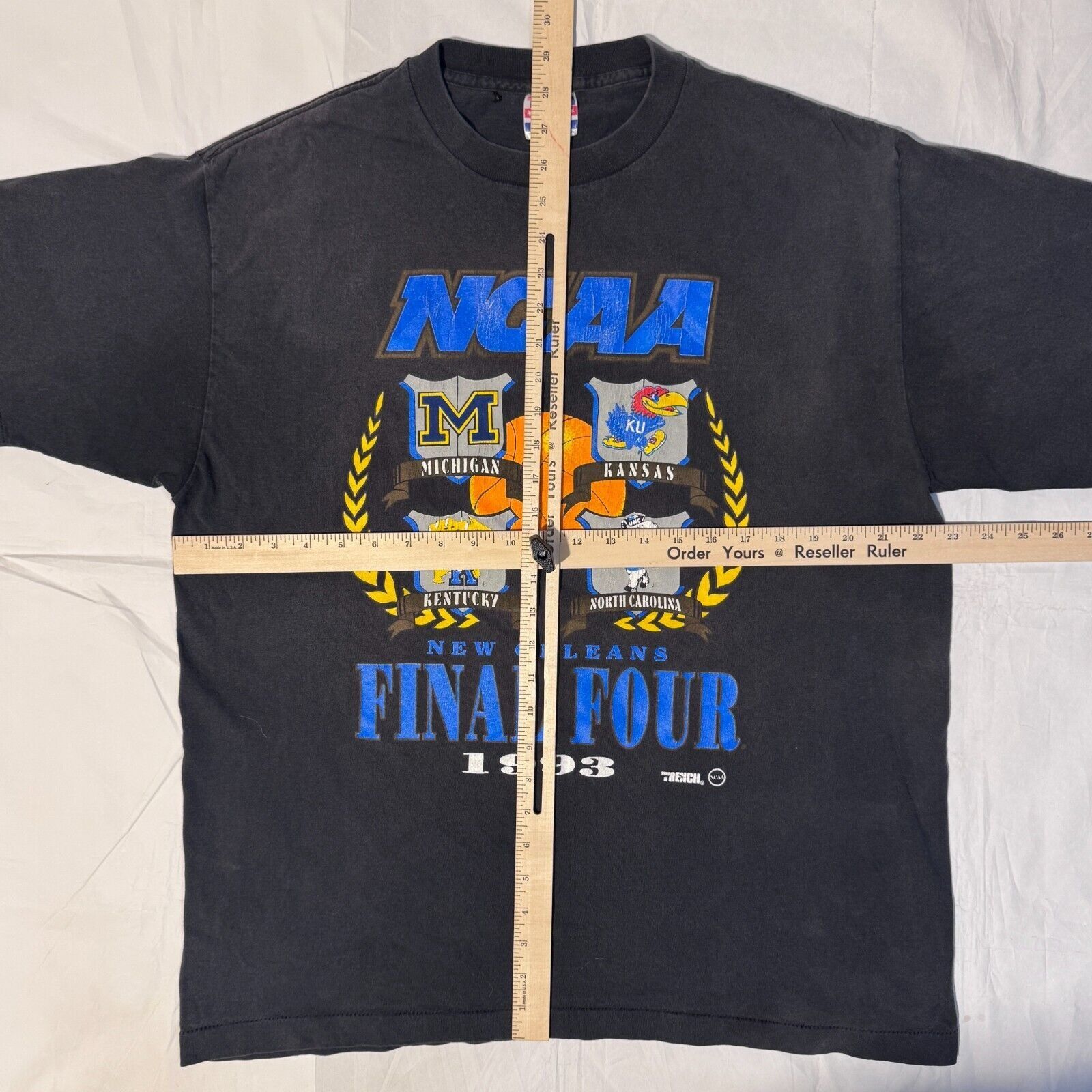 Vintage Vintage 1993 NCAA Basketball New Orleans Final Four Single S Size US XL / EU 56 / 4 - 4 Thumbnail