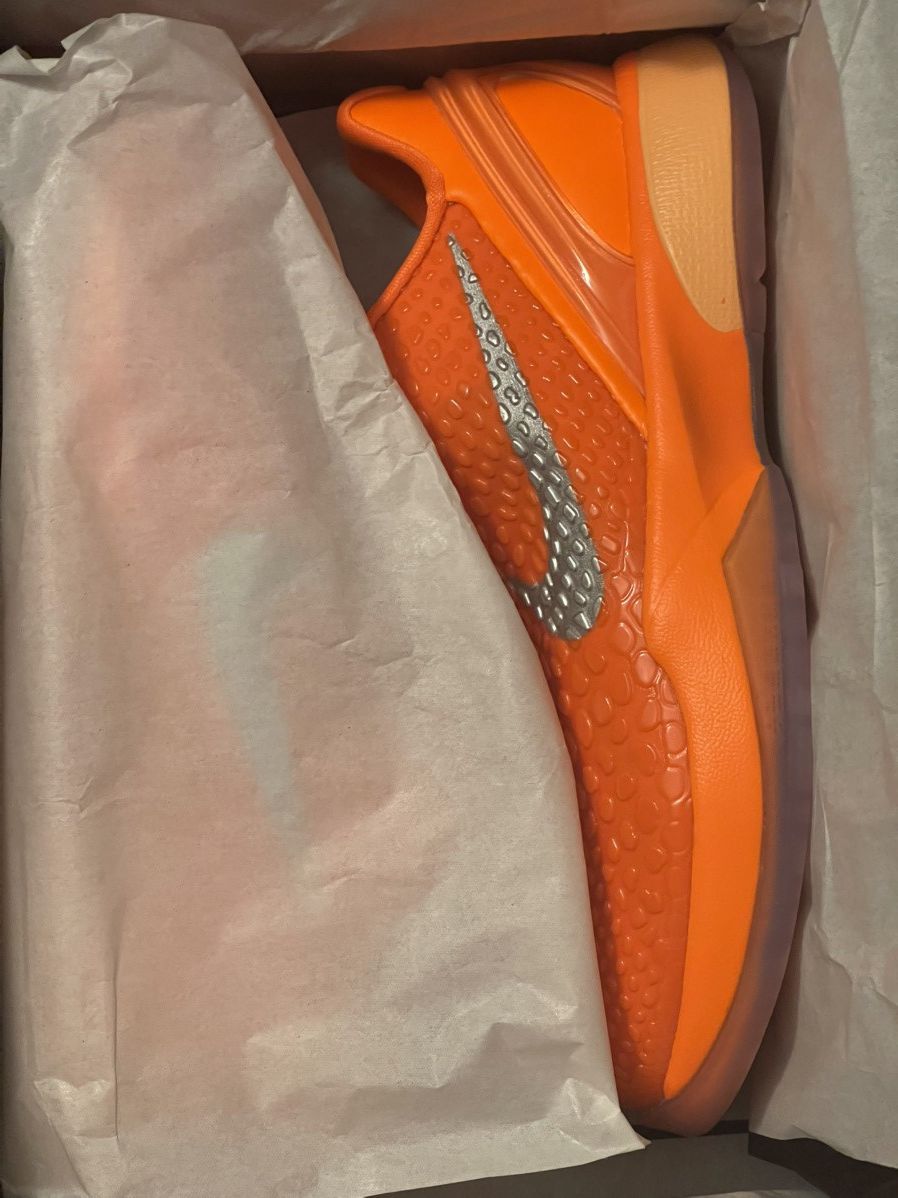 Nike *New* *New* Nike Kobe 6/VI Total Orange - Grade School Size US 5.5 / EU 38 - 8 Thumbnail
