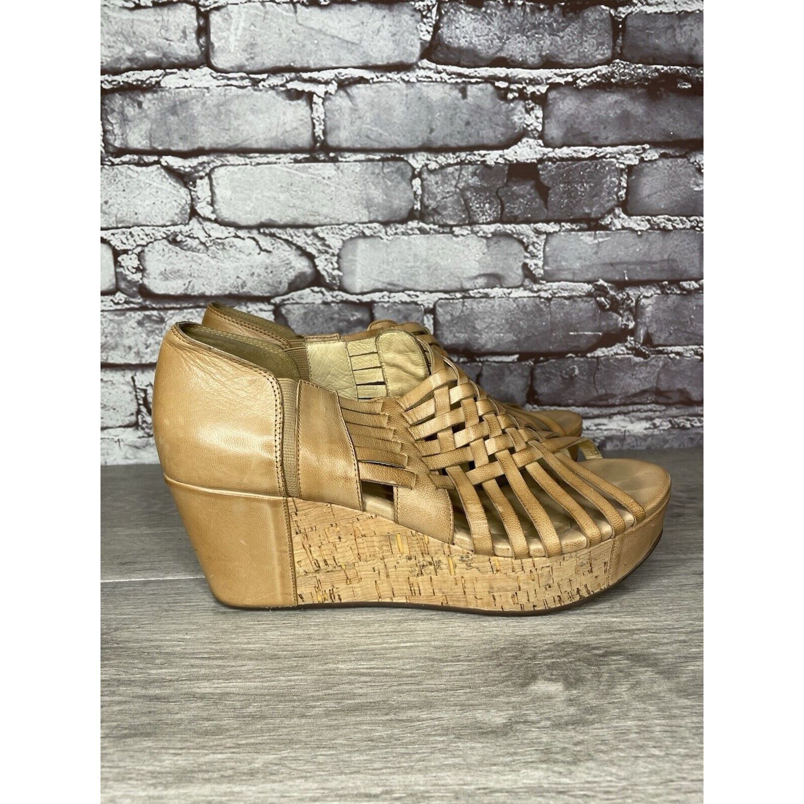 Other Chocolat Blu Web Tan Leather Woven Cork Wedge Platform Sanda Size US 9.5 / IT 39.5 - 3 Thumbnail