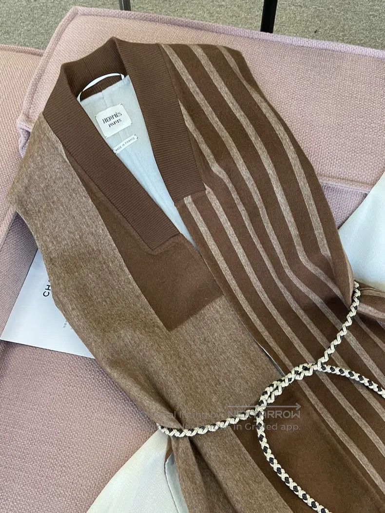 Hermes Hermes Golden Brown Cashmere Vest Coat Size XXS / US 00 / IT 34 - 3 Thumbnail