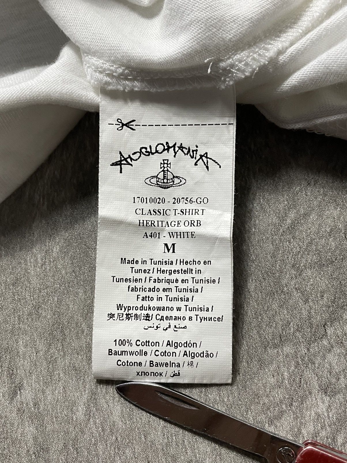 Vivienne Westwood Vintage Vivienne Westwood T Shirt Y2K Men’s Size M Luxury Size US M / EU 48-50 / 2 - 5 Thumbnail