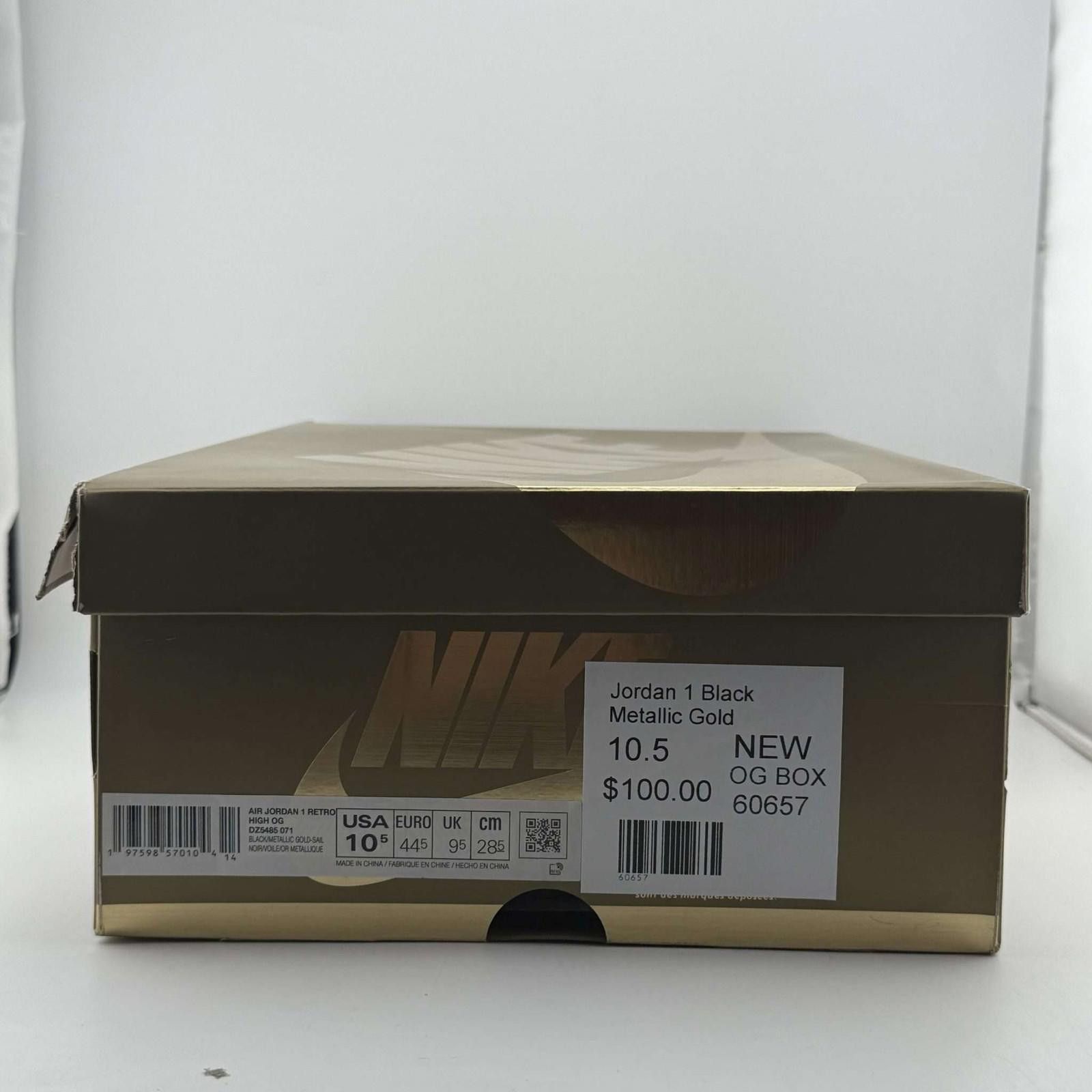Nike Jordan 1 Black Metallic Gold 10.5 New Size US 10.5 / EU 43-44 - 7 Thumbnail