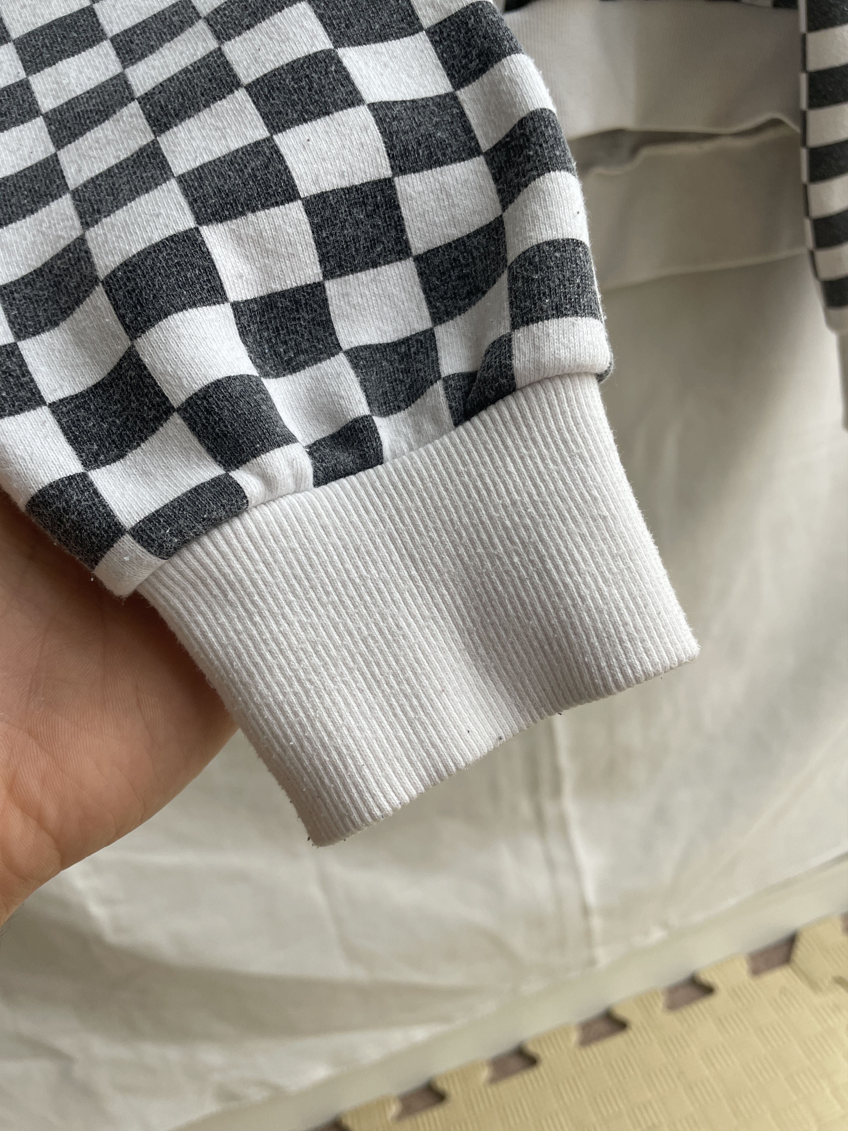 CHILDS Childish Checker Board Skaters Hoodie Size L Size US L / EU 52-54 / 3 - 10 Thumbnail