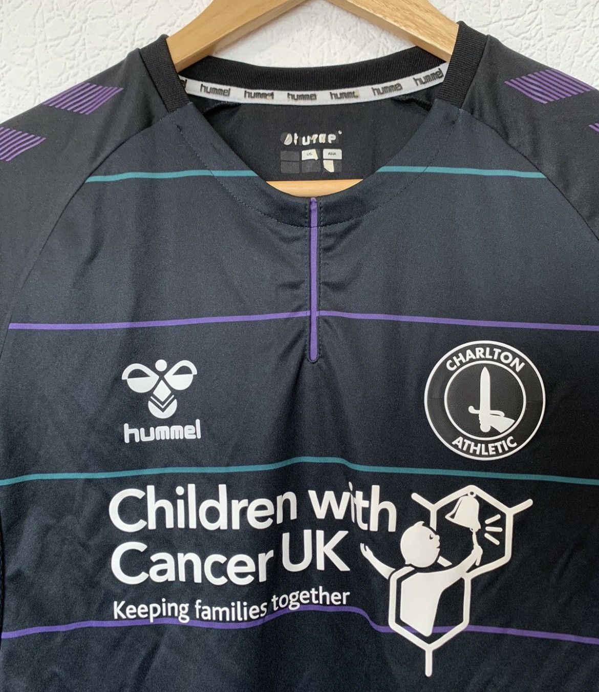 Hummel CHARLTON ATHLETIC HUMMEL 2019/2020 AWAY KIT SOCCER JERSEY Size US S / EU 44-46 / 1 - 2 Thumbnail