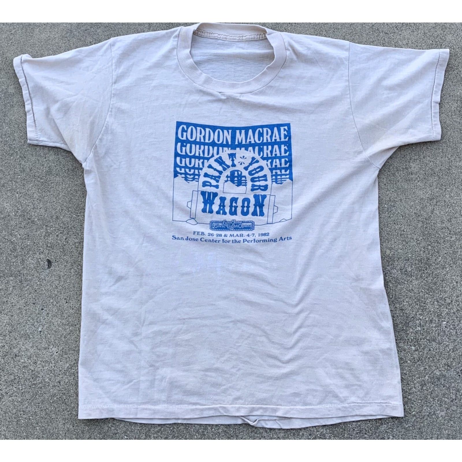 Vintage VINTAGE Gordon Macrae Paint Your Wagon San Jose Civic Light Opera 1982 t-shirt Men L Beige Graphic Tee 1980s Size US L / EU 52-54 / 3 - 4 Thumbnail