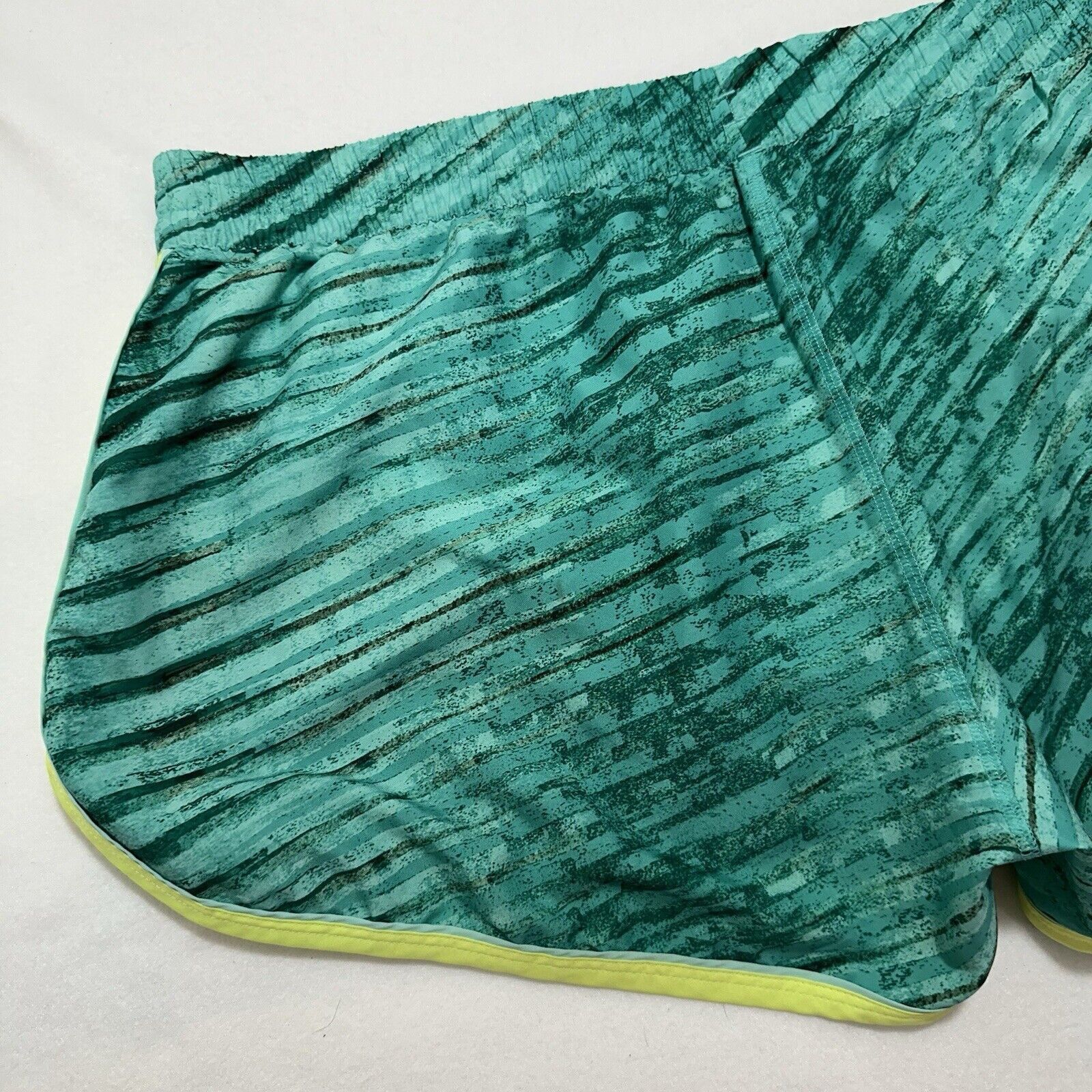 Under Armour Under Armour XL Fitted Running Shorts Teal Athletic 3 Inseam Size 38" / US 16 / IT 52 - 8 Thumbnail