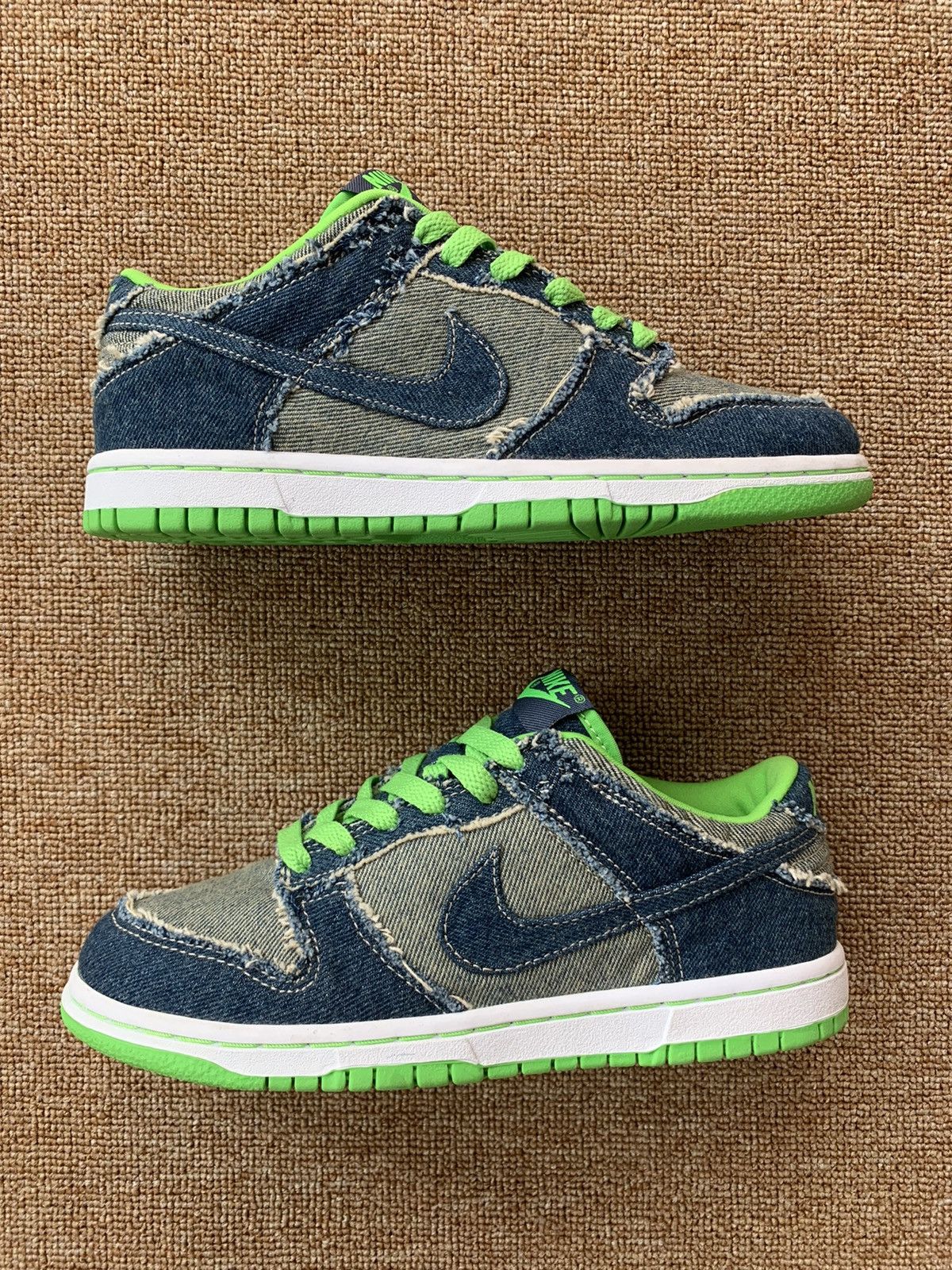 Nike Hulks Denims and Black Pigeons bundling Size US 9 / EU 42 - 2 Thumbnail