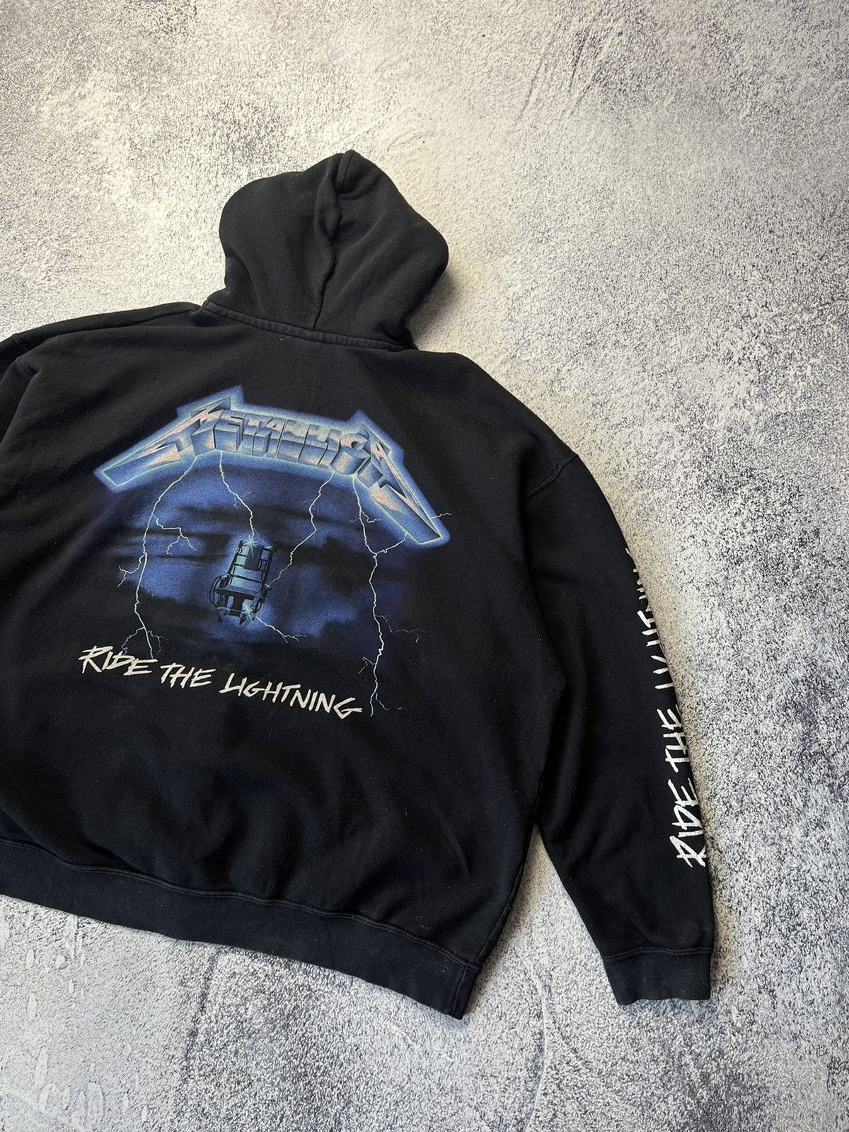 Band Tees Metallica 2017 hoodie RIDE THE LIGHTNING hooded sweatshirt Size US XXL / EU 58 / 5 - 16 Thumbnail