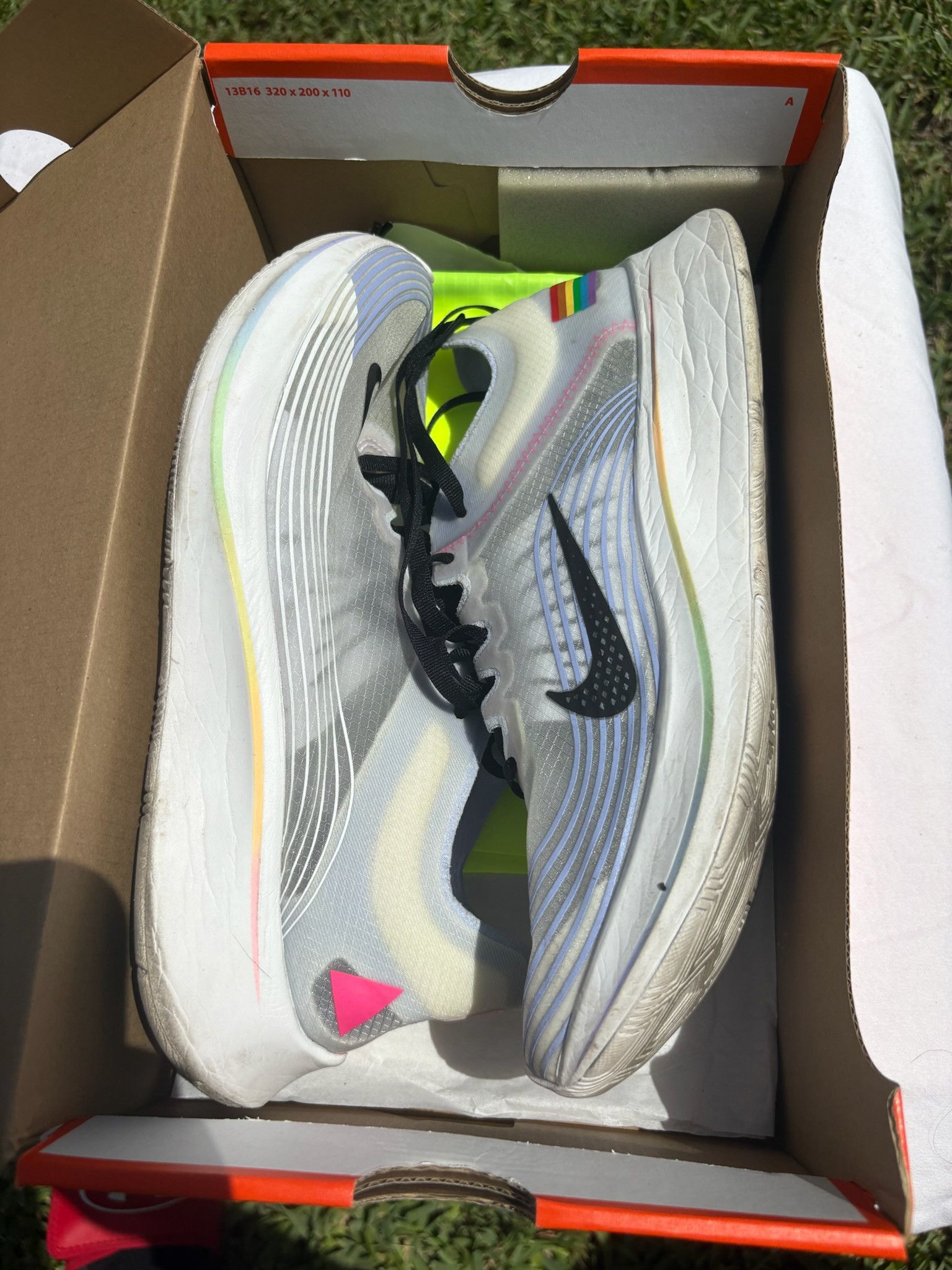 Nike Nike Zoom Fly BeTrue Size 9.5 Size US 9.5 / EU 42-43 - 1 Thumbnail