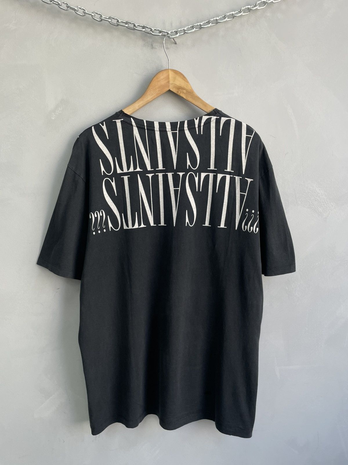 Allsaints All saints over print t shirt y2k Size US L / EU 52-54 / 3 - 7 Thumbnail