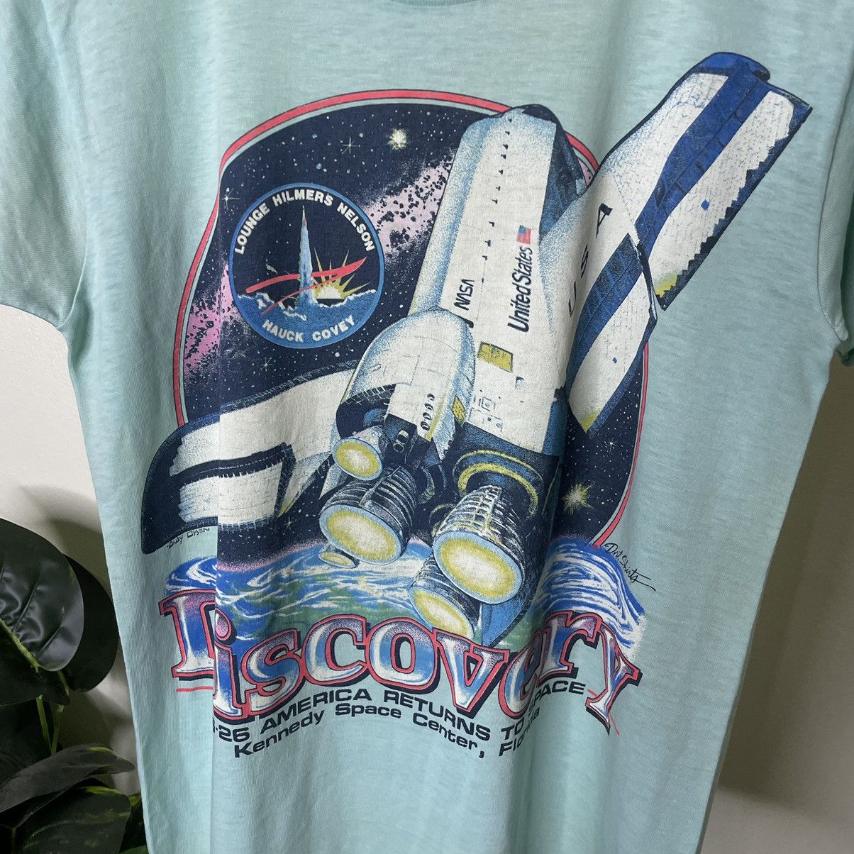 NASA × Vintage Vintage 1980s NASA Kennedy Space Centre T Shirt Size US S / EU 44-46 / 1 - 3 Thumbnail