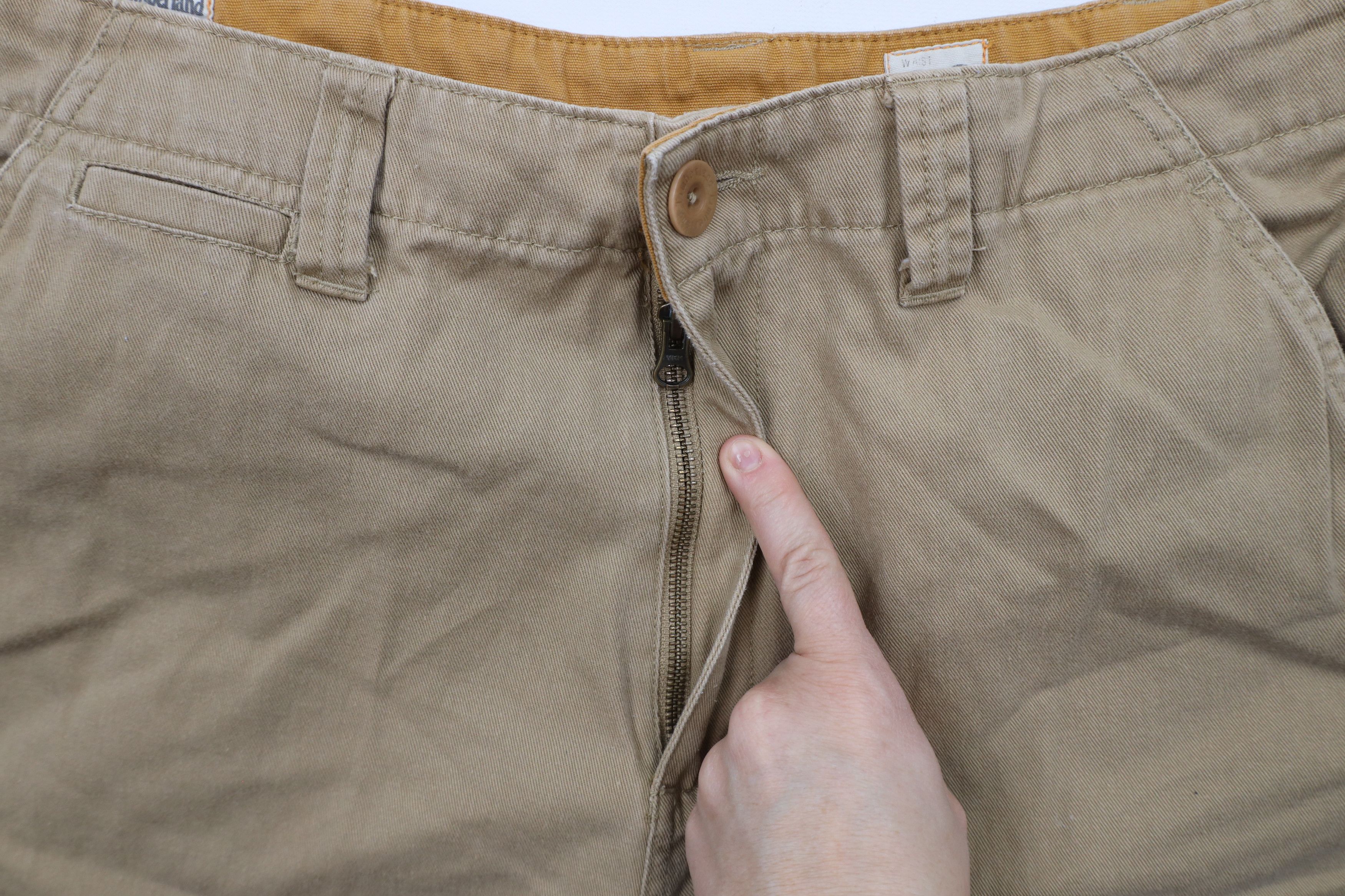 Timberland × Vintage Vintage Timberland Heavyweight Cotton Twill Shorts Beige Size US 38 / EU 54 - 5 Thumbnail