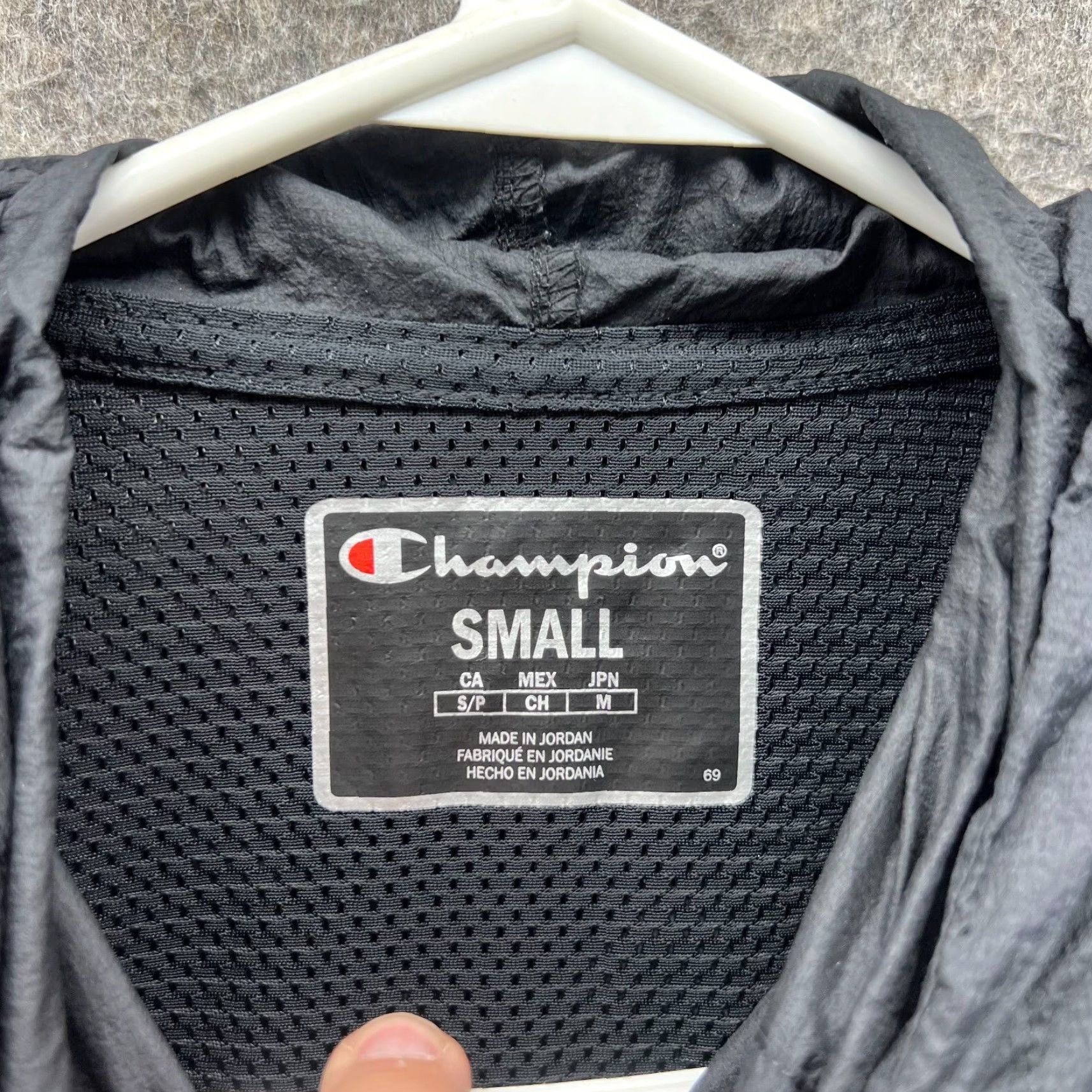 Champion VINTAGE Champion Jacket Mens Small Black Hooded Anorak Zip Pullover Life Street Size US S / EU 44-46 / 1 - 6 Thumbnail