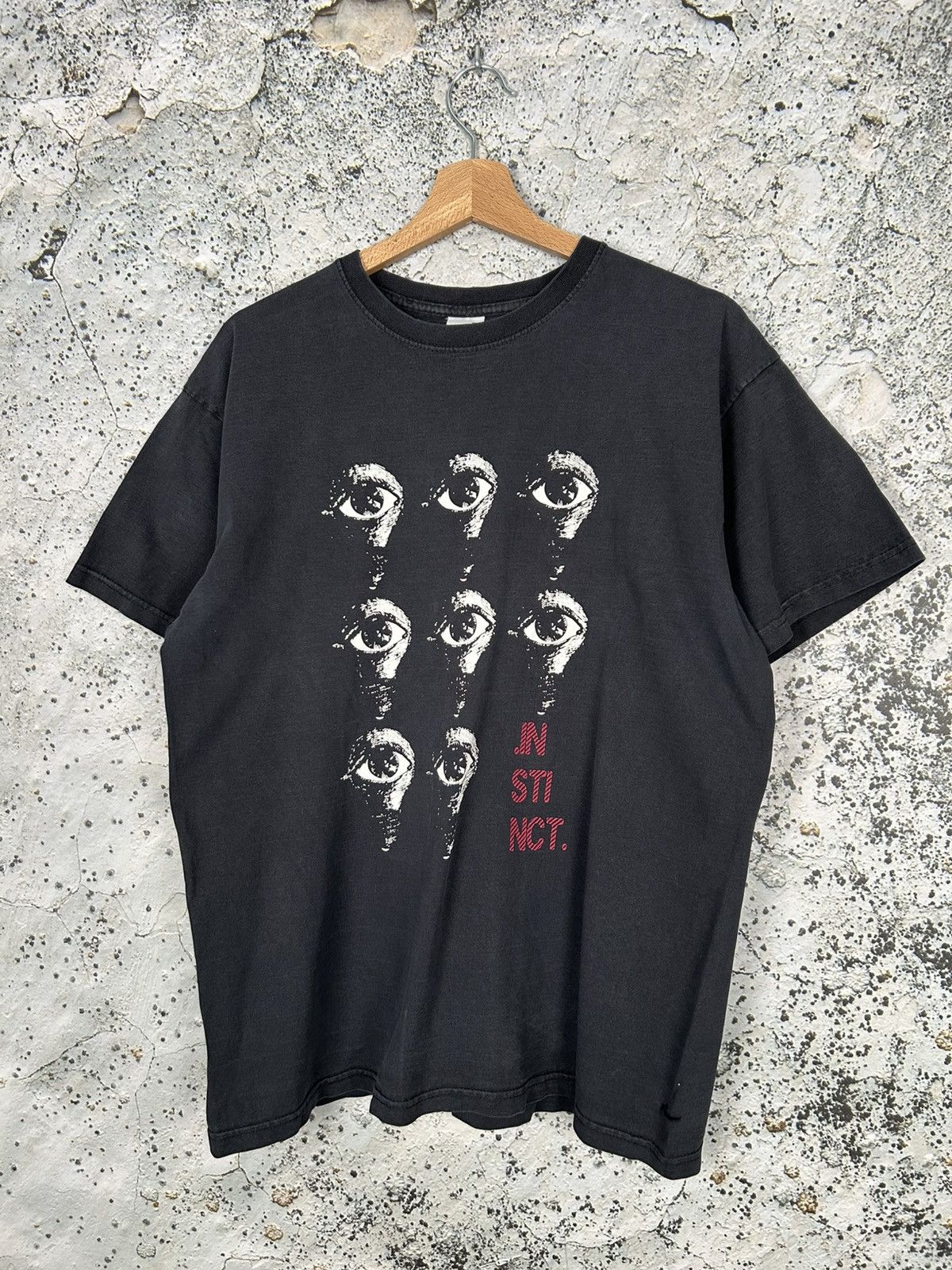 Vintage Eyes Grunge Graphic Tee Punk Metal Avant Garde