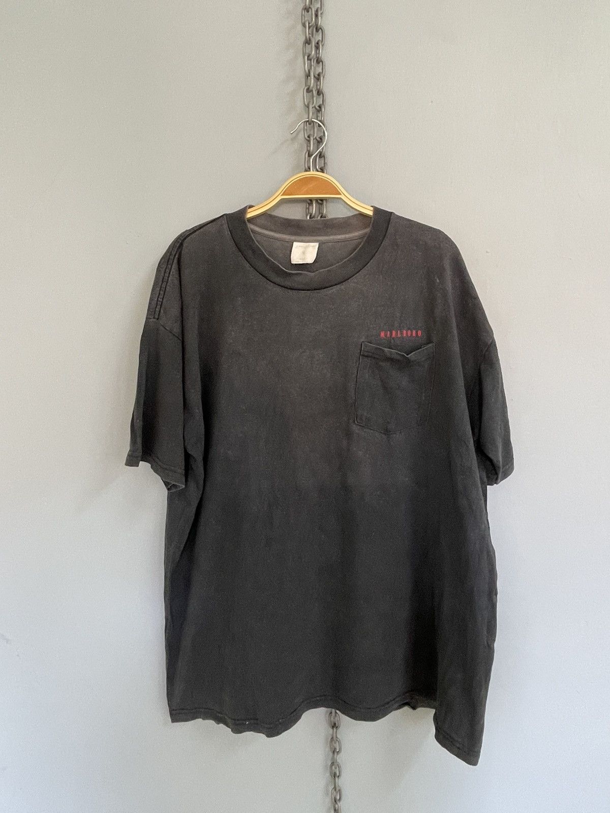 Marlboro Vintage 90s Marlboro sunfaded pocket tee t shirt Size US XL / EU 56 / 4 - 2 Thumbnail