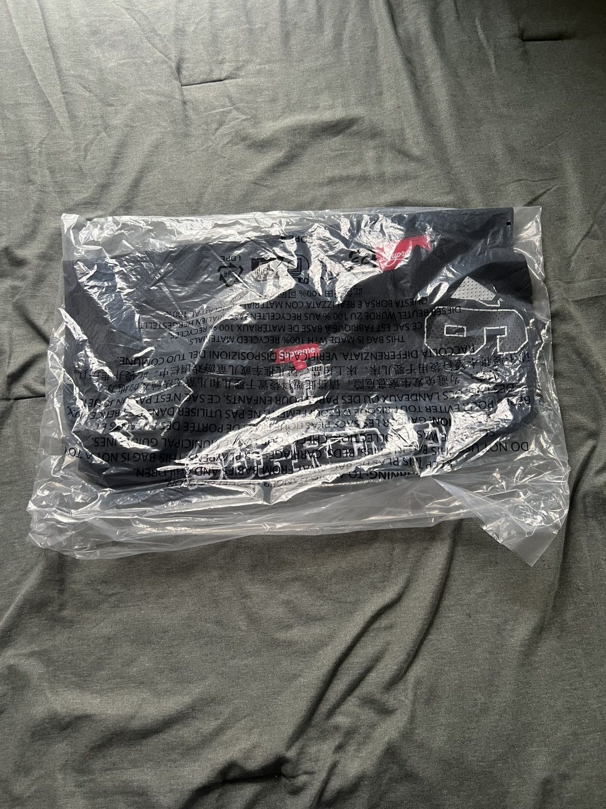 Supreme Supreme Sequin Football Jersey Black Size Medium Size US M / EU 48-50 / 2 - 3 Thumbnail