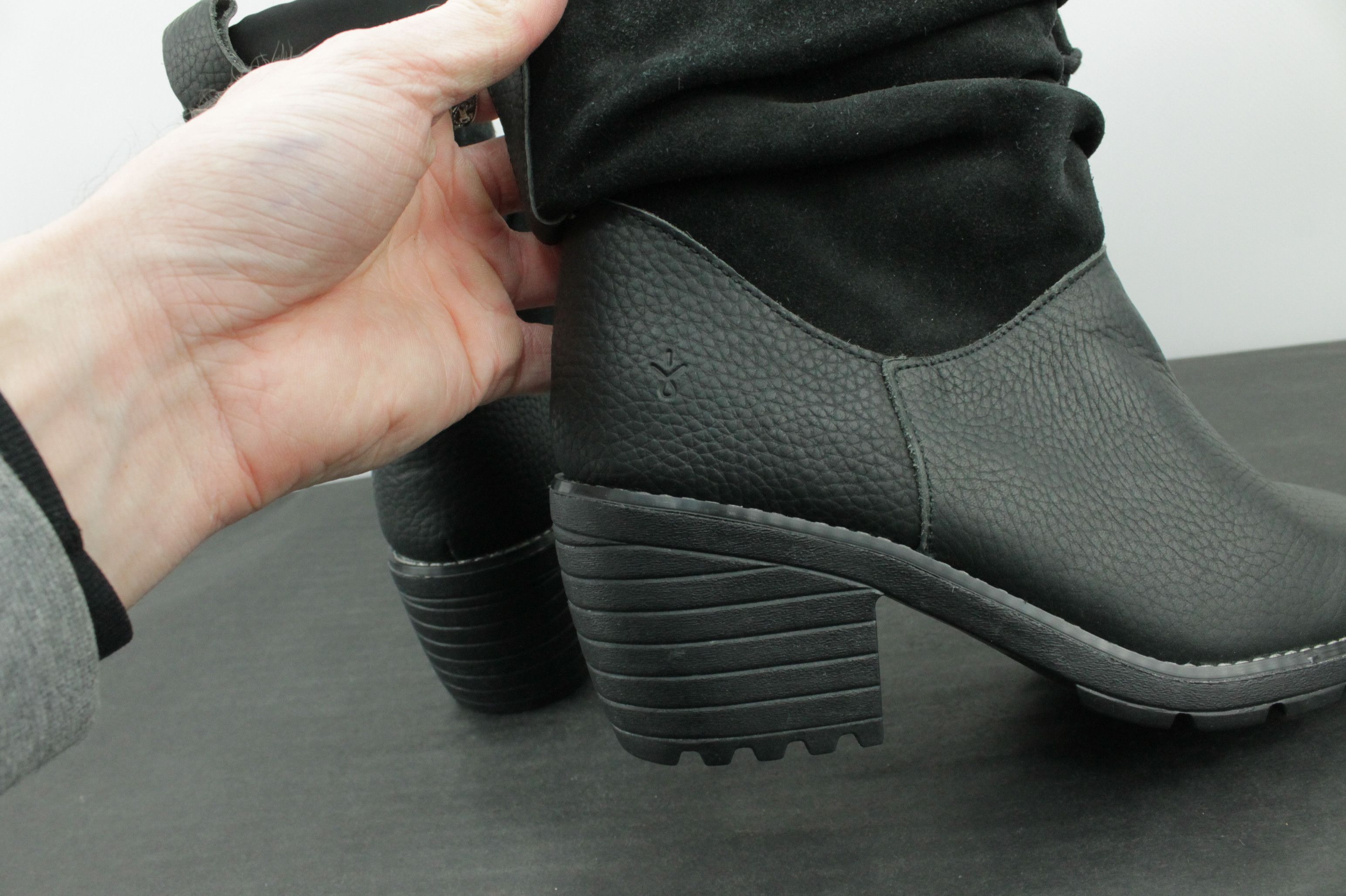Other EMU Australia Cooma Black Leather Merino Lined Ankle Boots Size US 6 / IT 36 - 7 Thumbnail