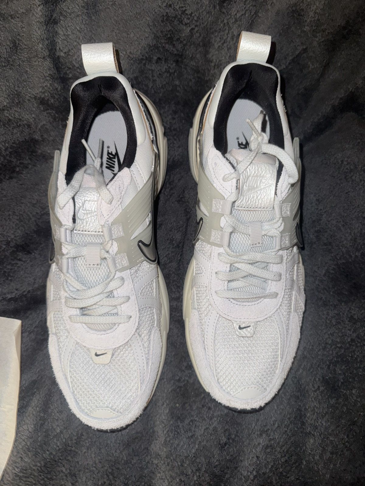 Nike W Nike V2K RUN Size US 9 / EU 42 - 5 Thumbnail