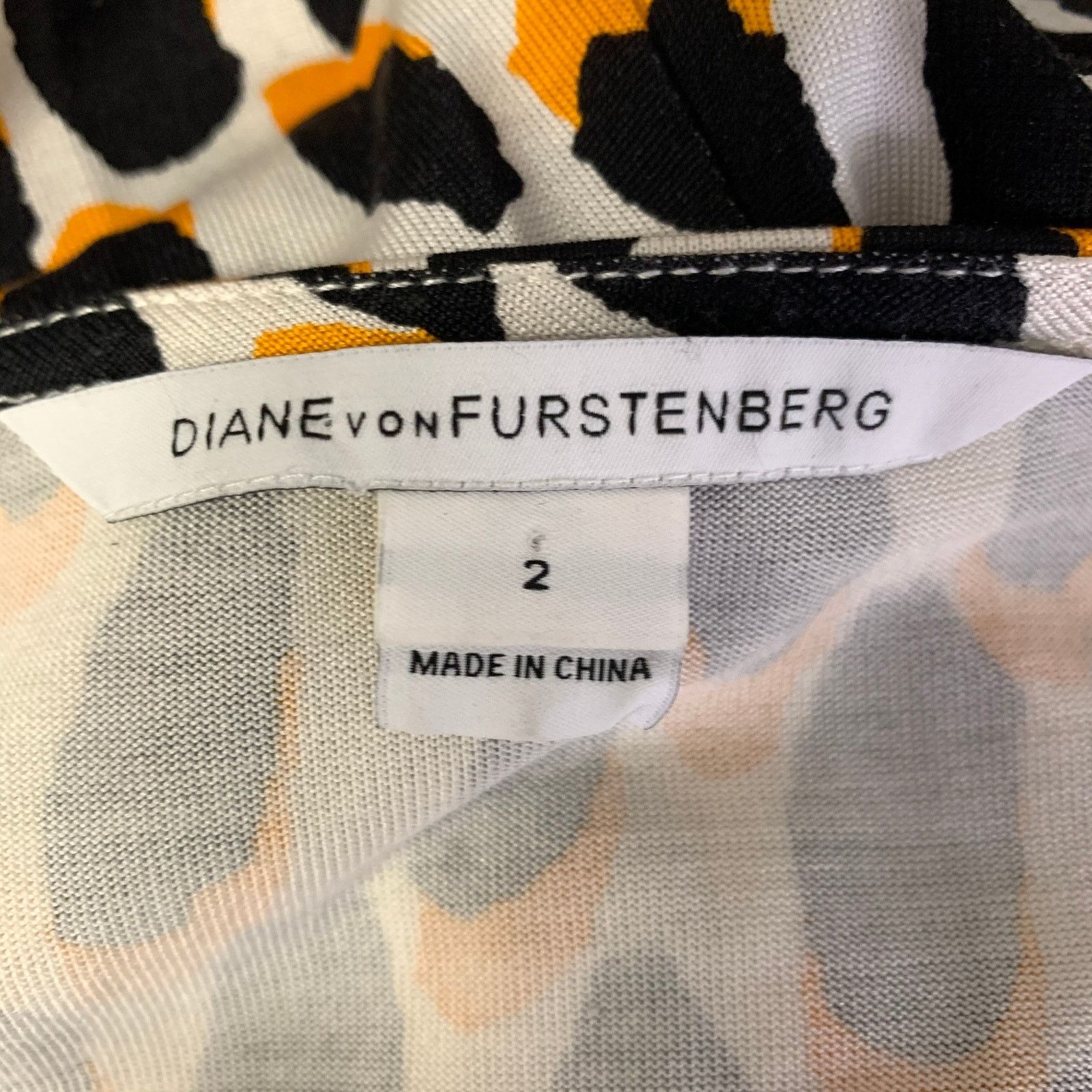 Diane von Furstenberg DIANE VON FURSTENBERG Size 2 Orange Black Animal Print Dress Size XS / US 0-2 / IT 36-38 - 6 Thumbnail