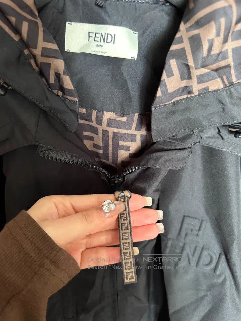 Fendi Fendi Windbreaker Jacket, Classic Monogram Design, Hood Ca Size XS / US 0-2 / IT 36-38 - 6 Thumbnail