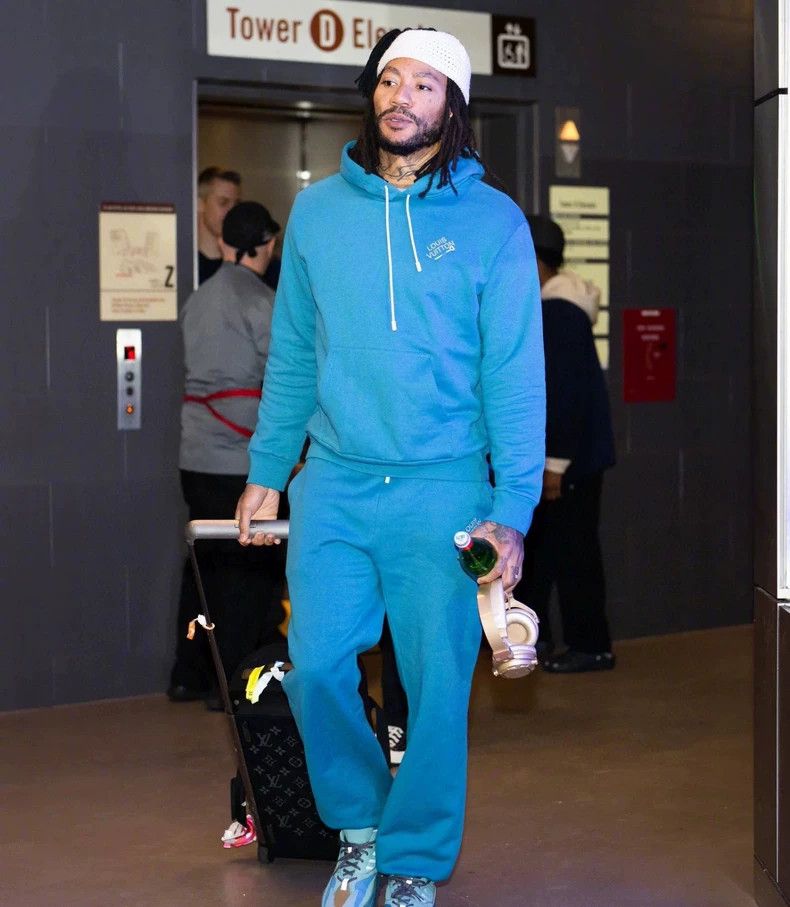Louis Vuitton Louis Vuitton Blue Hoodie 2504-Nextarrow Size US S / EU 44-46 / 1 - 8 Thumbnail