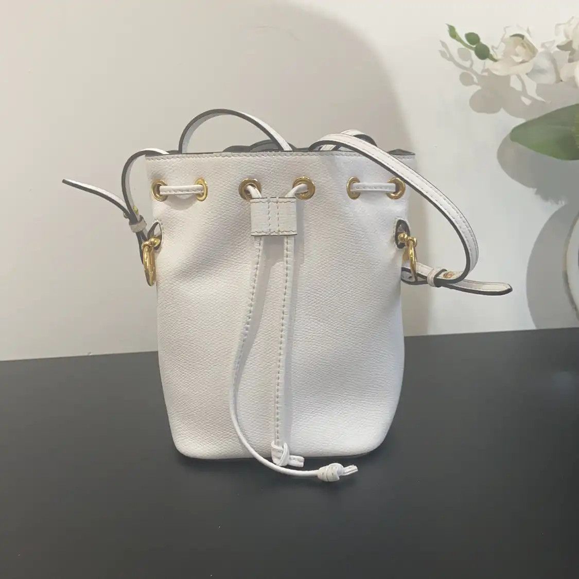 Fendi FENDI Mon Tresor mini white cowhide leather crossbody bag Size ONE SIZE - 1 Thumbnail