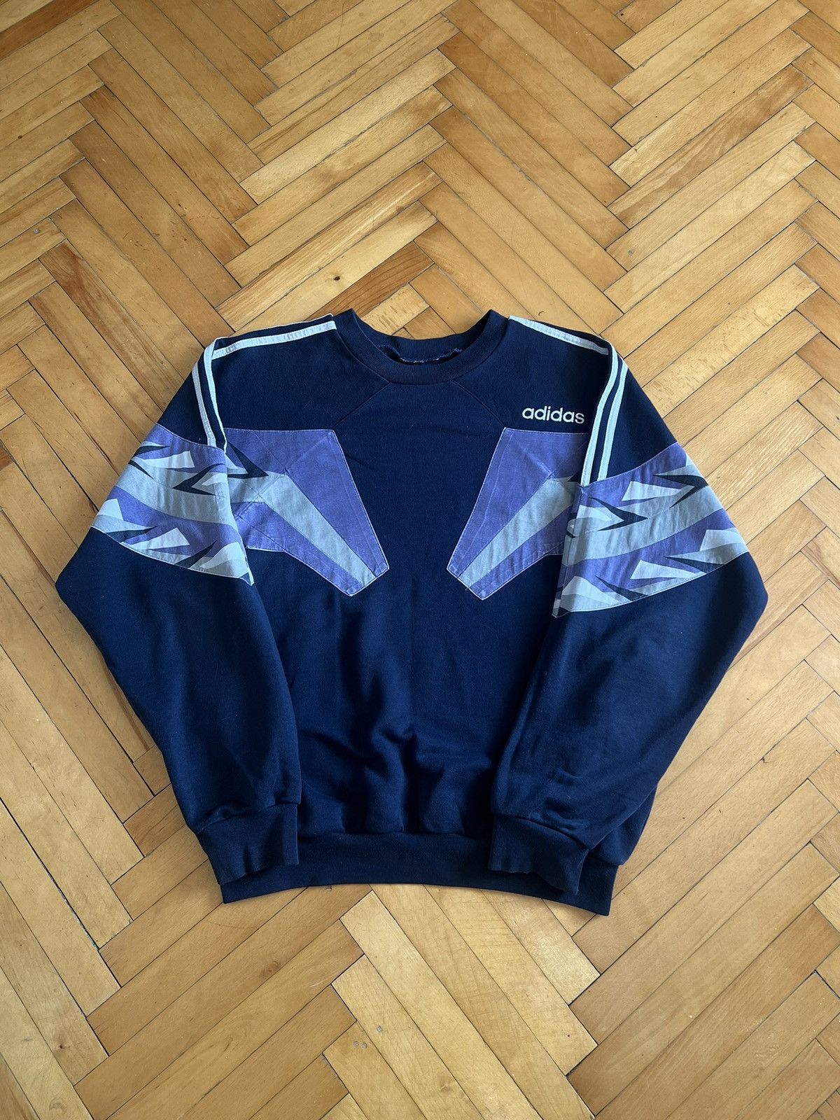 Adidas × Vintage Adidas Colour Block Embroidered Spell Out Sweatshirt Size US L / EU 52-54 / 3 - 1 Thumbnail