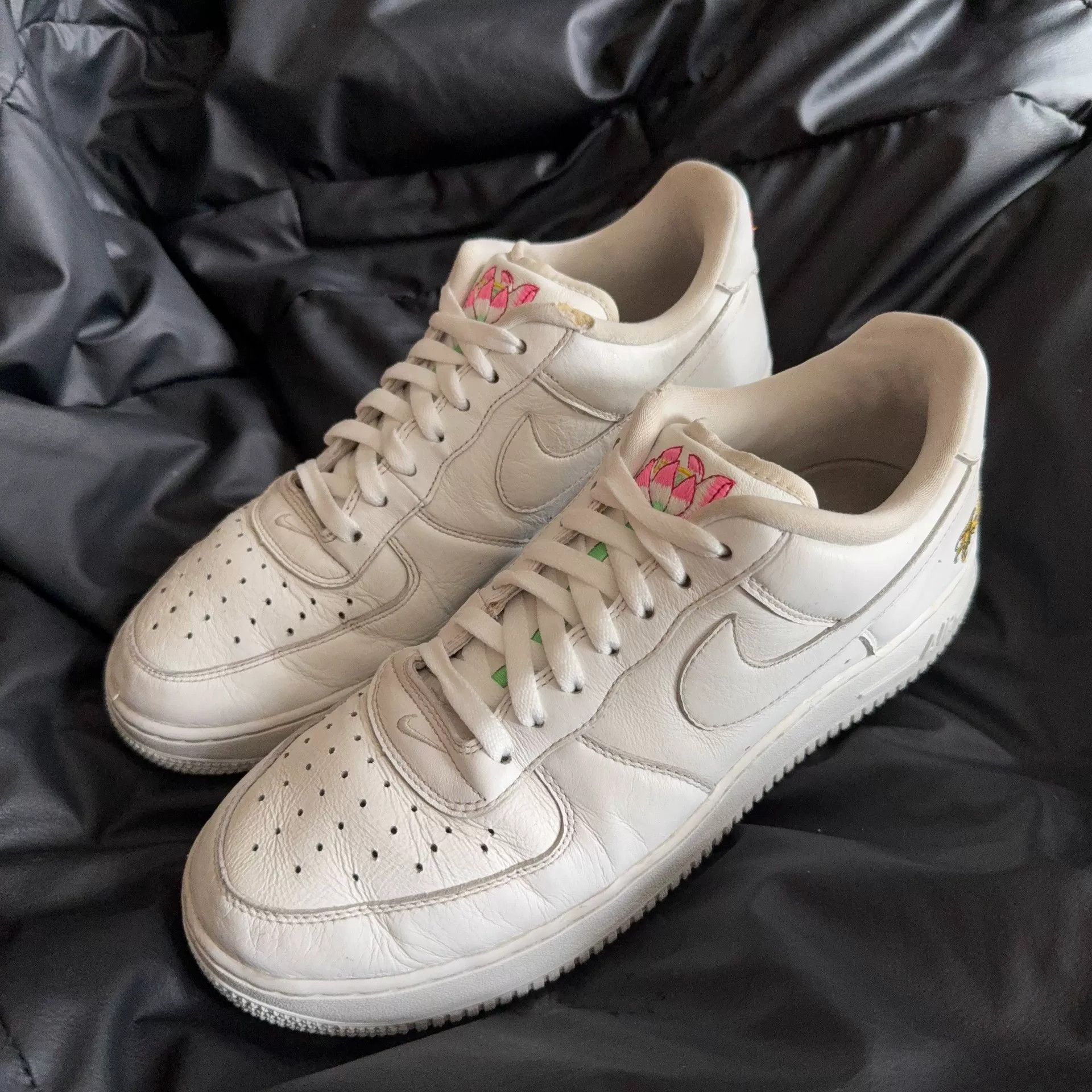 Nike Nike Lowtop Sneakers 44 Men Size US 10.5 / EU 43-44 - 1 Thumbnail