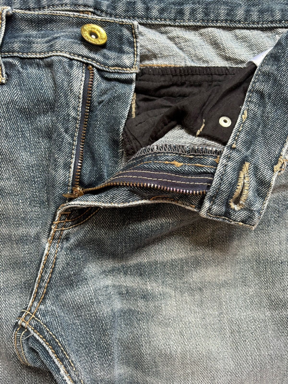 Japanese Brand Vintage Japanese Brand Faded Wash Distressed Bootcut Jeans Size US 32 / EU 48 - 9 Thumbnail