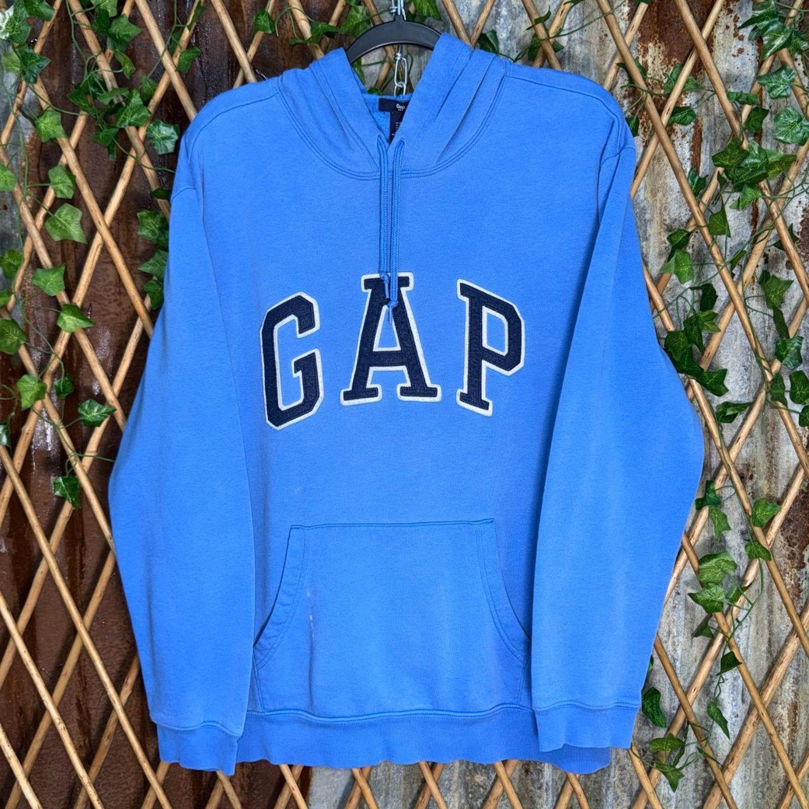 Gap Vintage y2k gap arc embroidered blue 2000s hoodie sweatshirt Size US XL / EU 56 / 4 - 1 Thumbnail